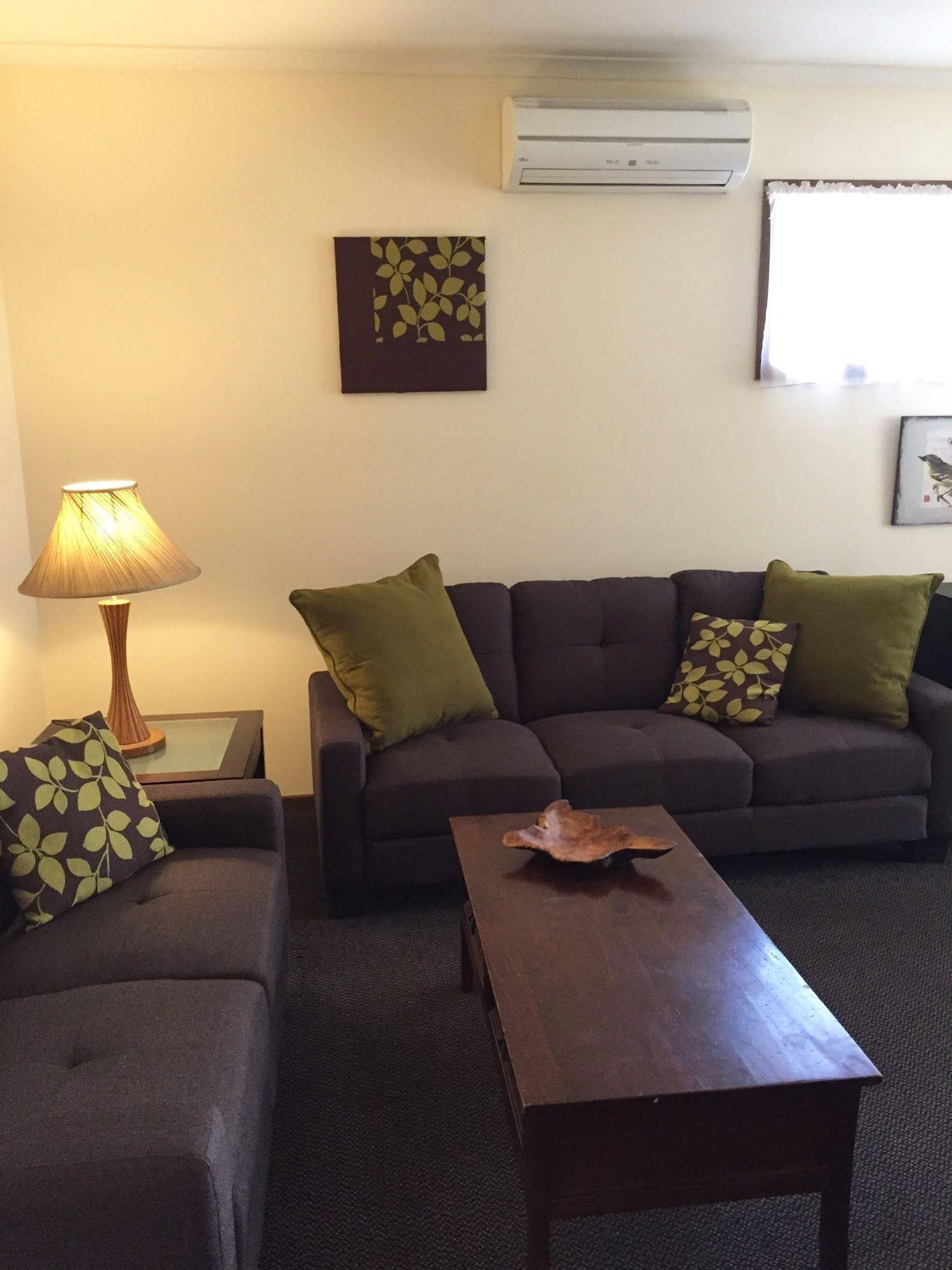 Australian Home Away @ Doncaster Elgar