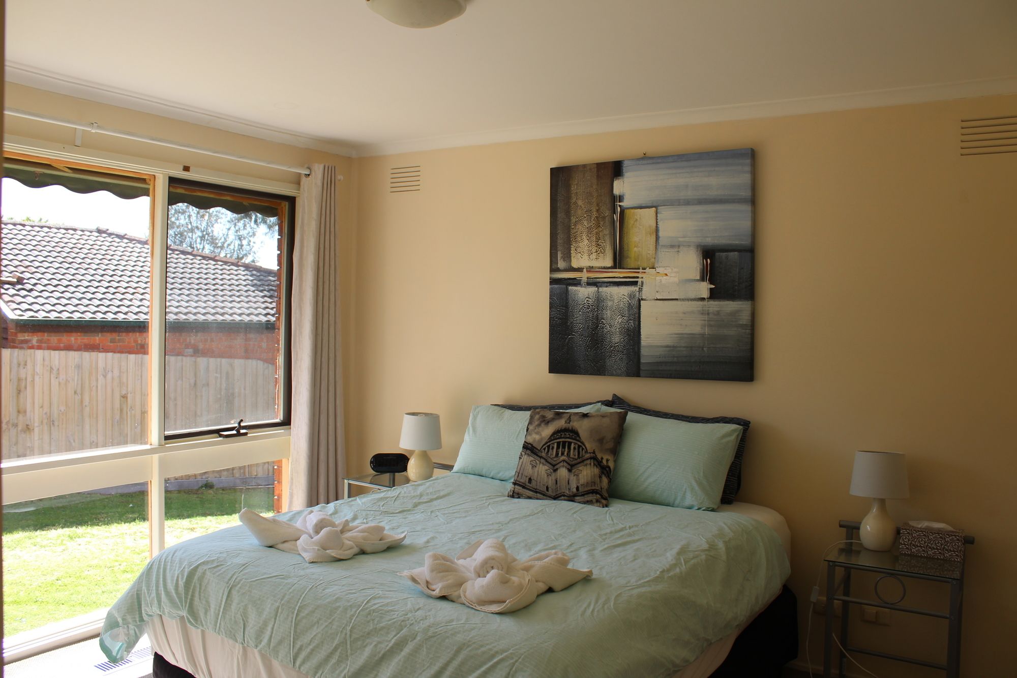 Australian Home Away @ East Doncaster Pine Hill
