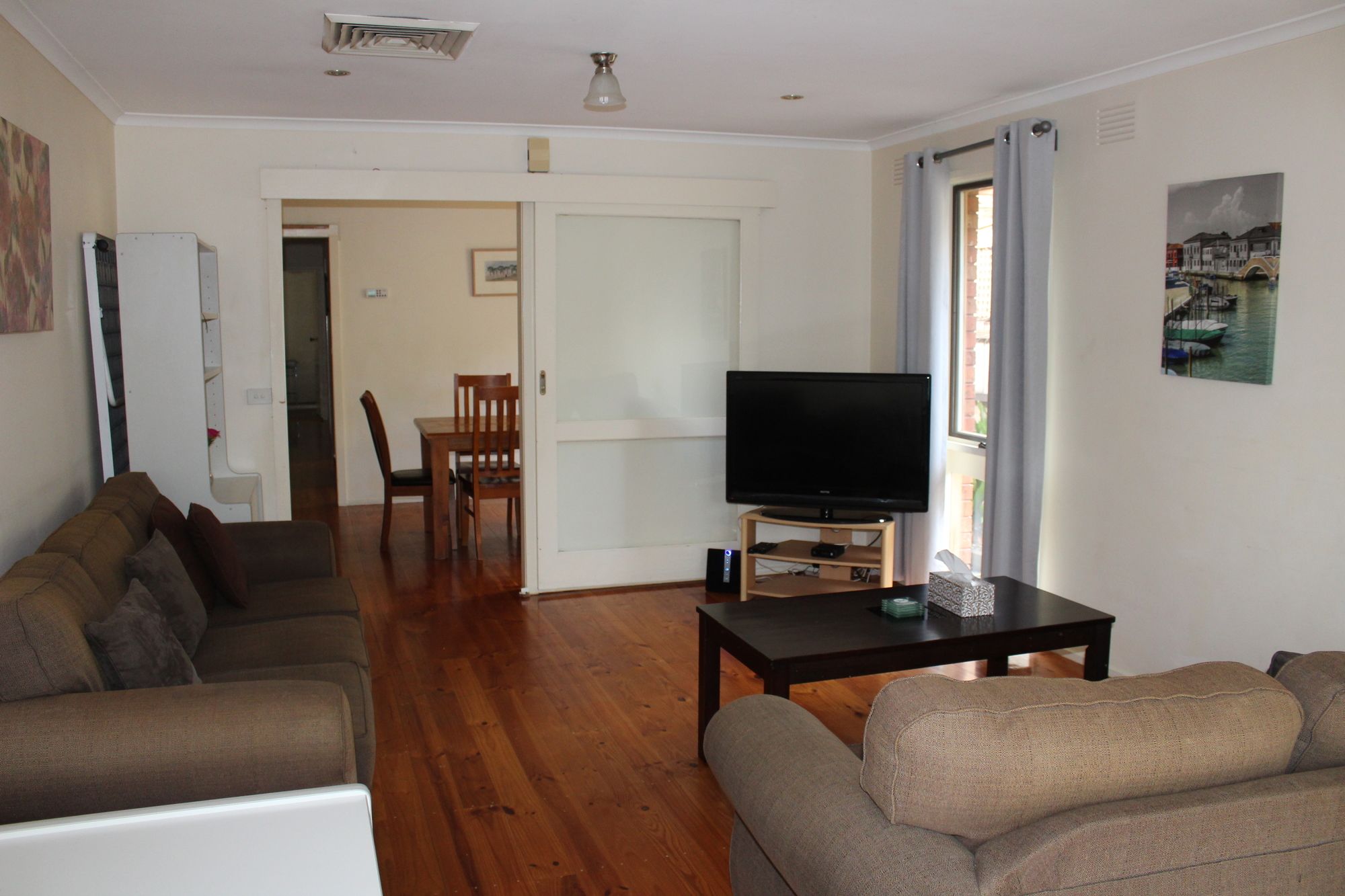 Australian Home Away @ East Doncaster Pine Hill