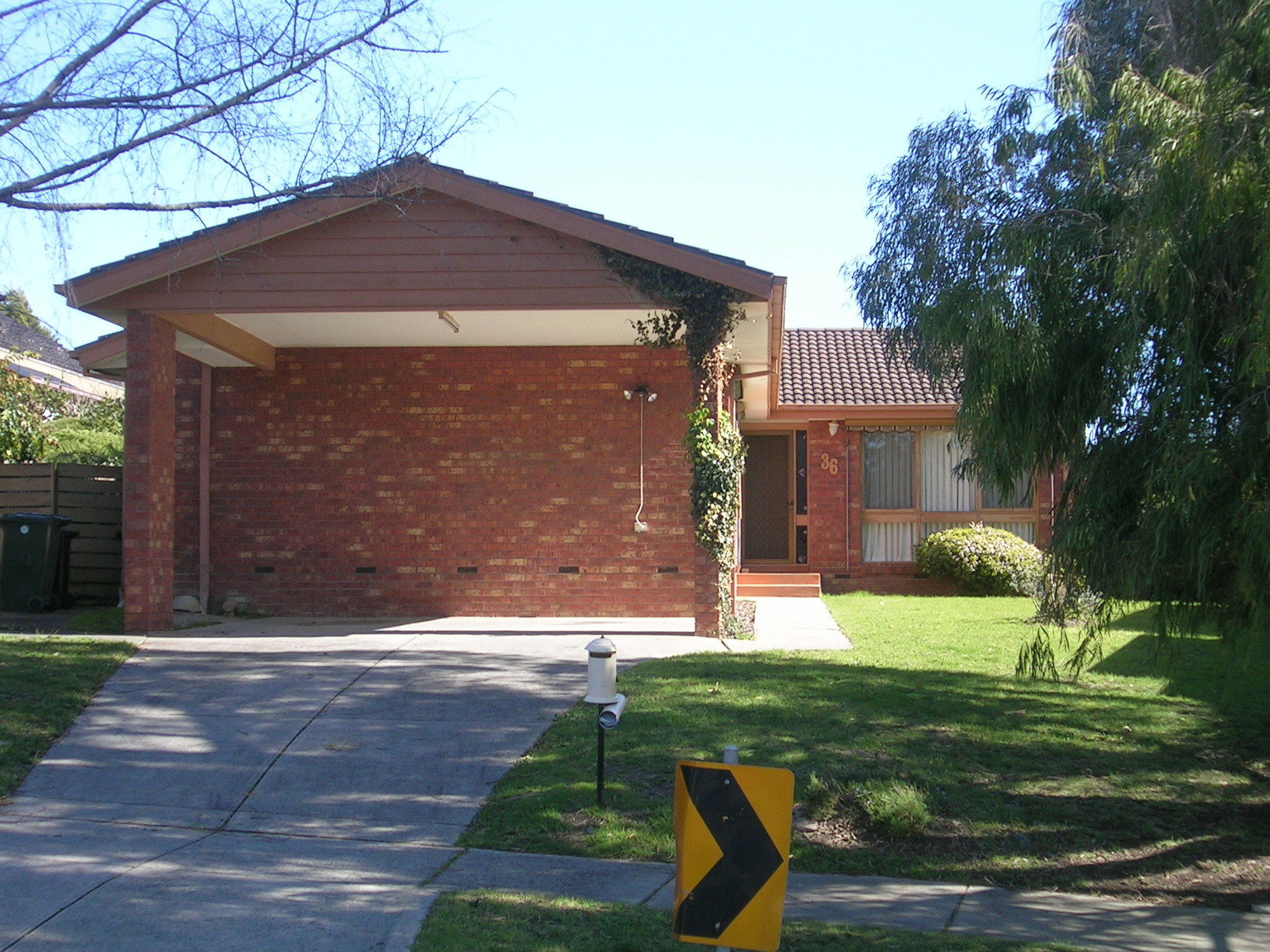Australian Home Away @ East Doncaster Pine Hill