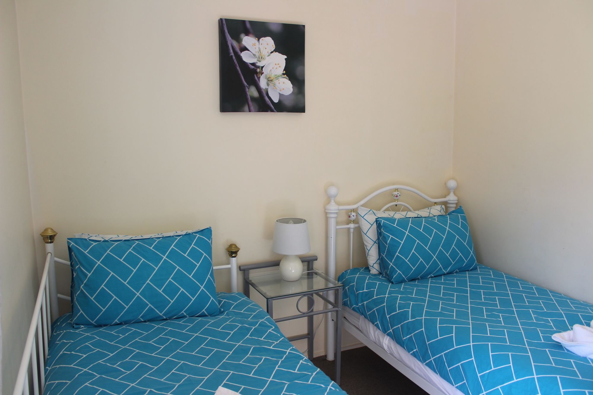 Australian Home Away @ East Doncaster Pine Hill