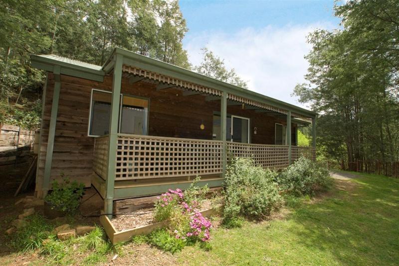 Hill 'N' Dale Farm Cottages