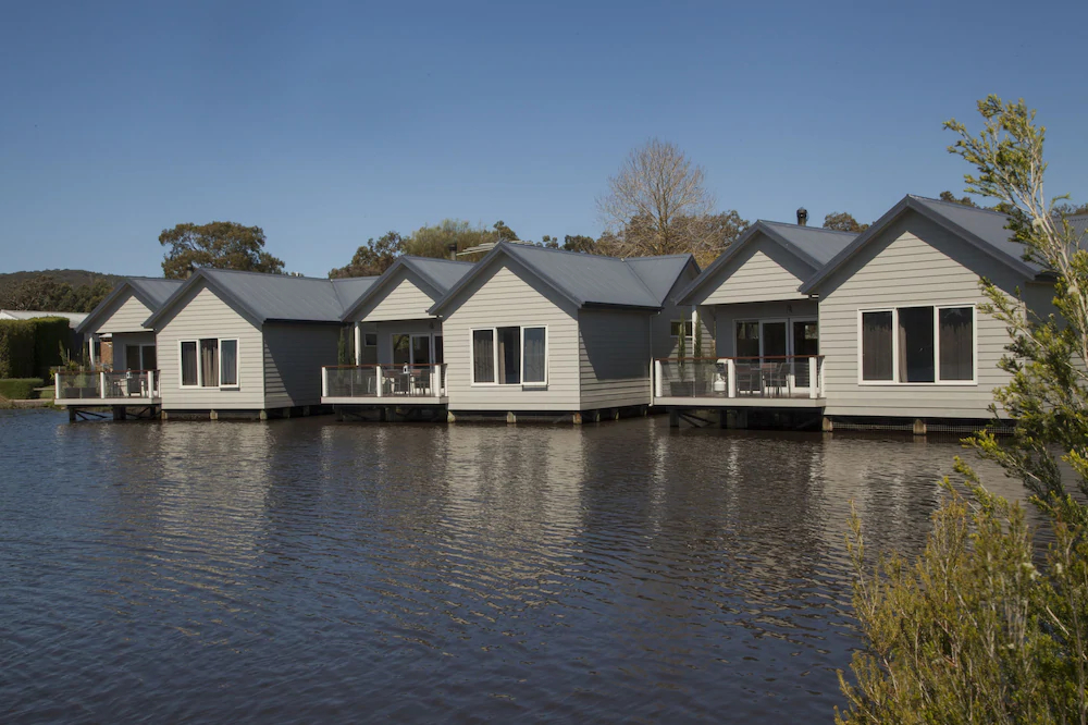 Lakeside Villas at Crittenden Estate