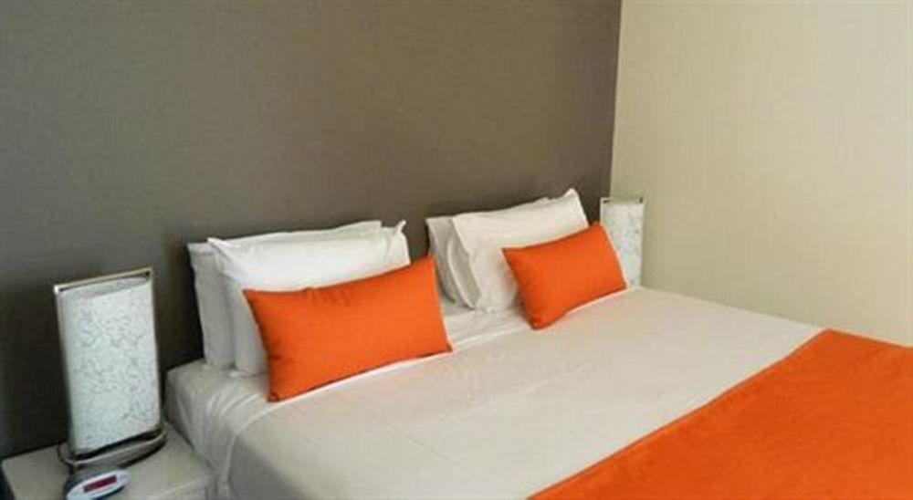 Adele Apartment Hotel