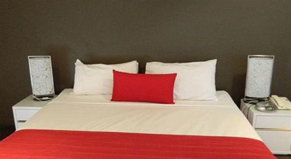 Adele Apartment Hotel