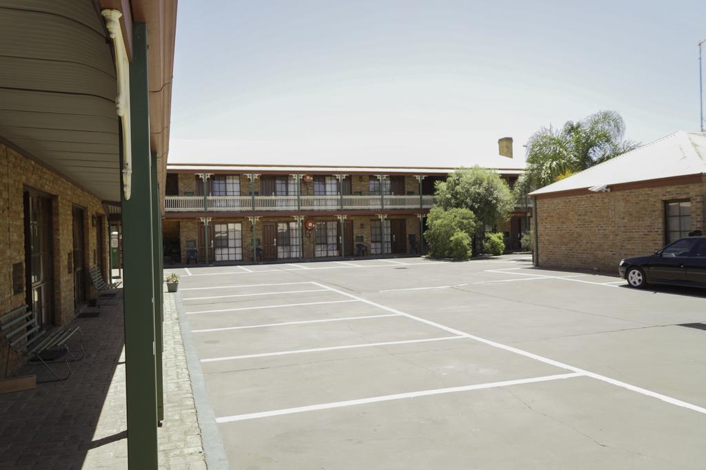 The Settlement Historic Hotel