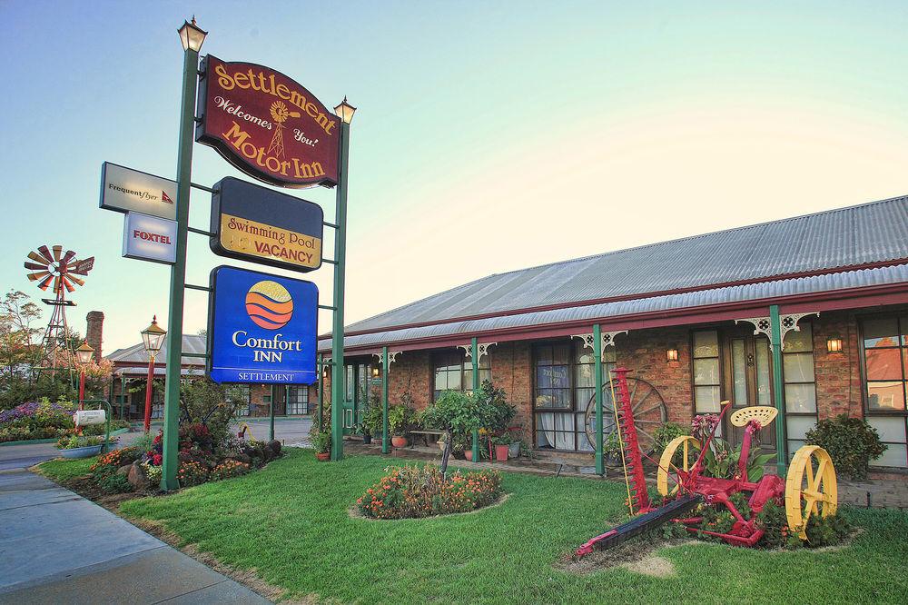 The Settlement Historic Hotel