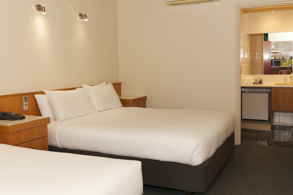 Nirebo Motel