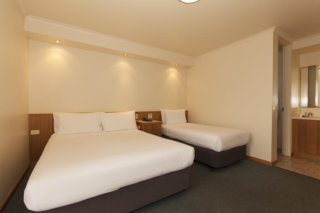 Nirebo Motel