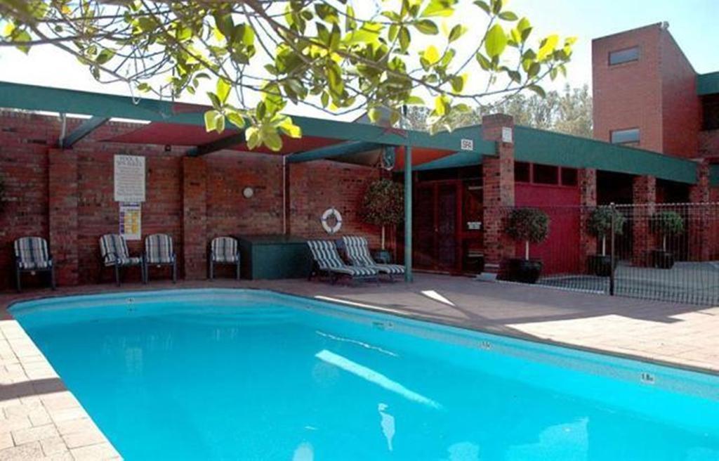 Nirebo Motel