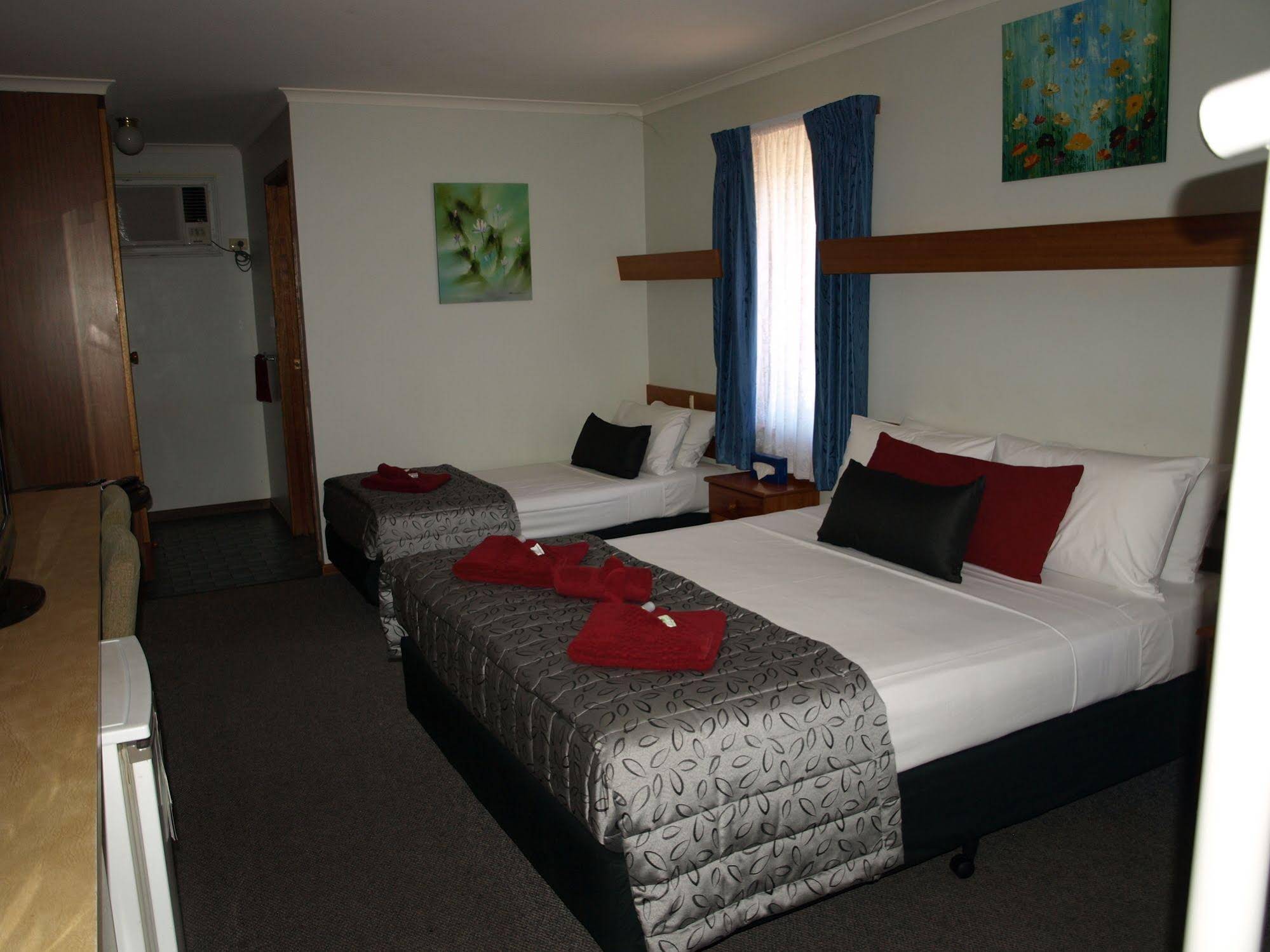 Old Coach Motor Inn