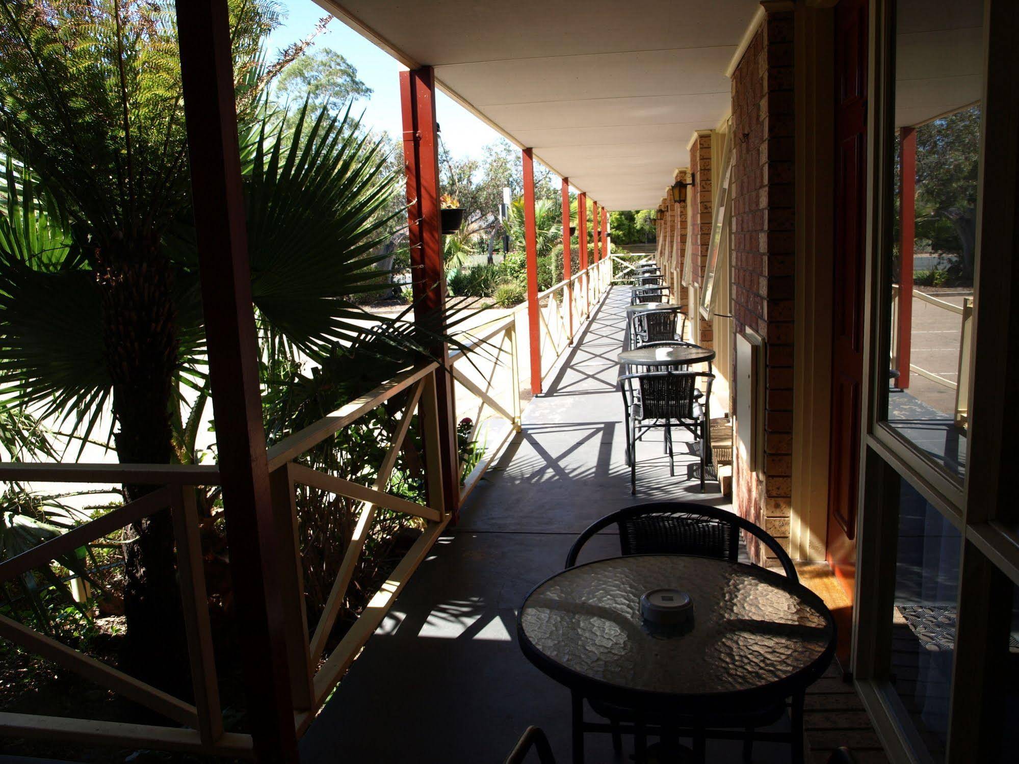 Old Coach Motor Inn
