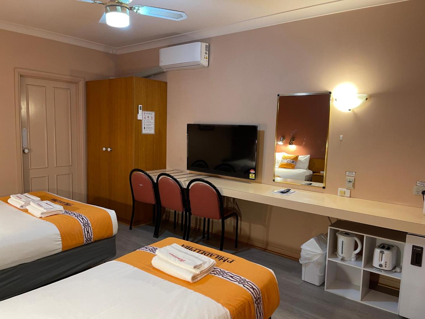 Philadelphia Motor Inn
