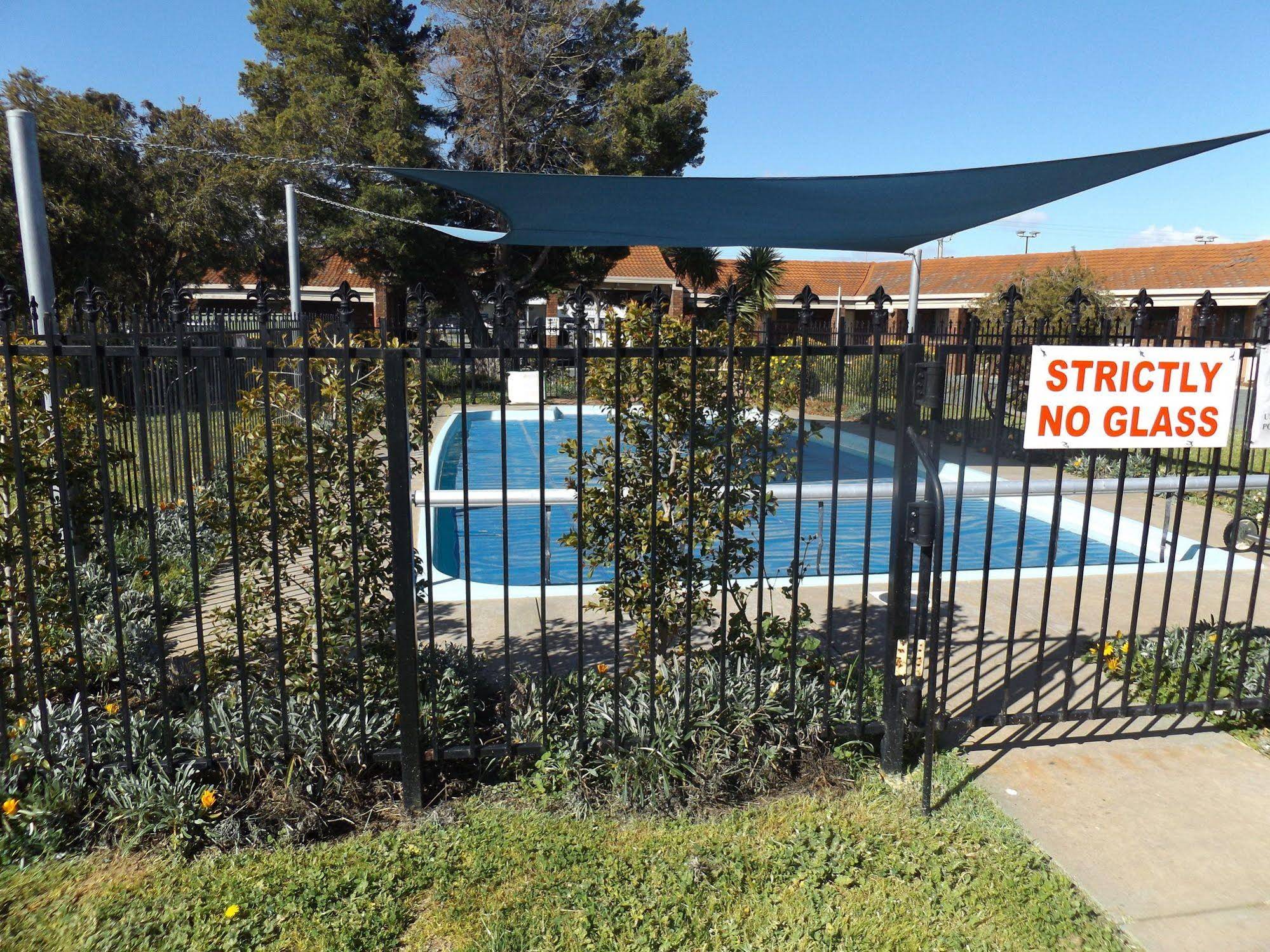 Rivergum Motel