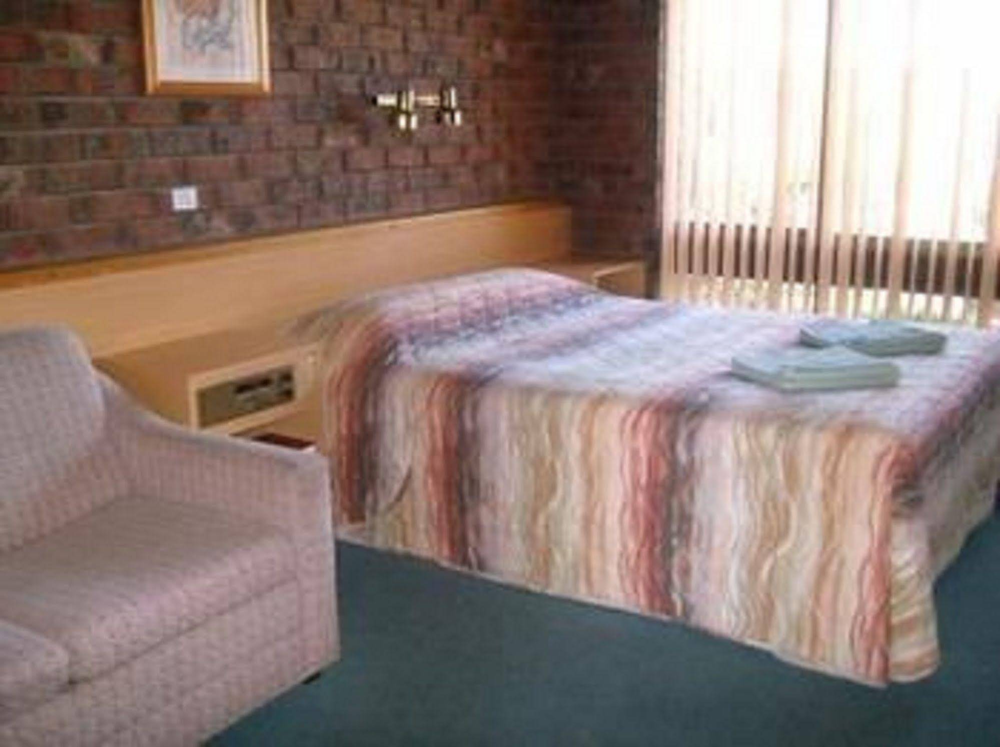 Rivergum Motel