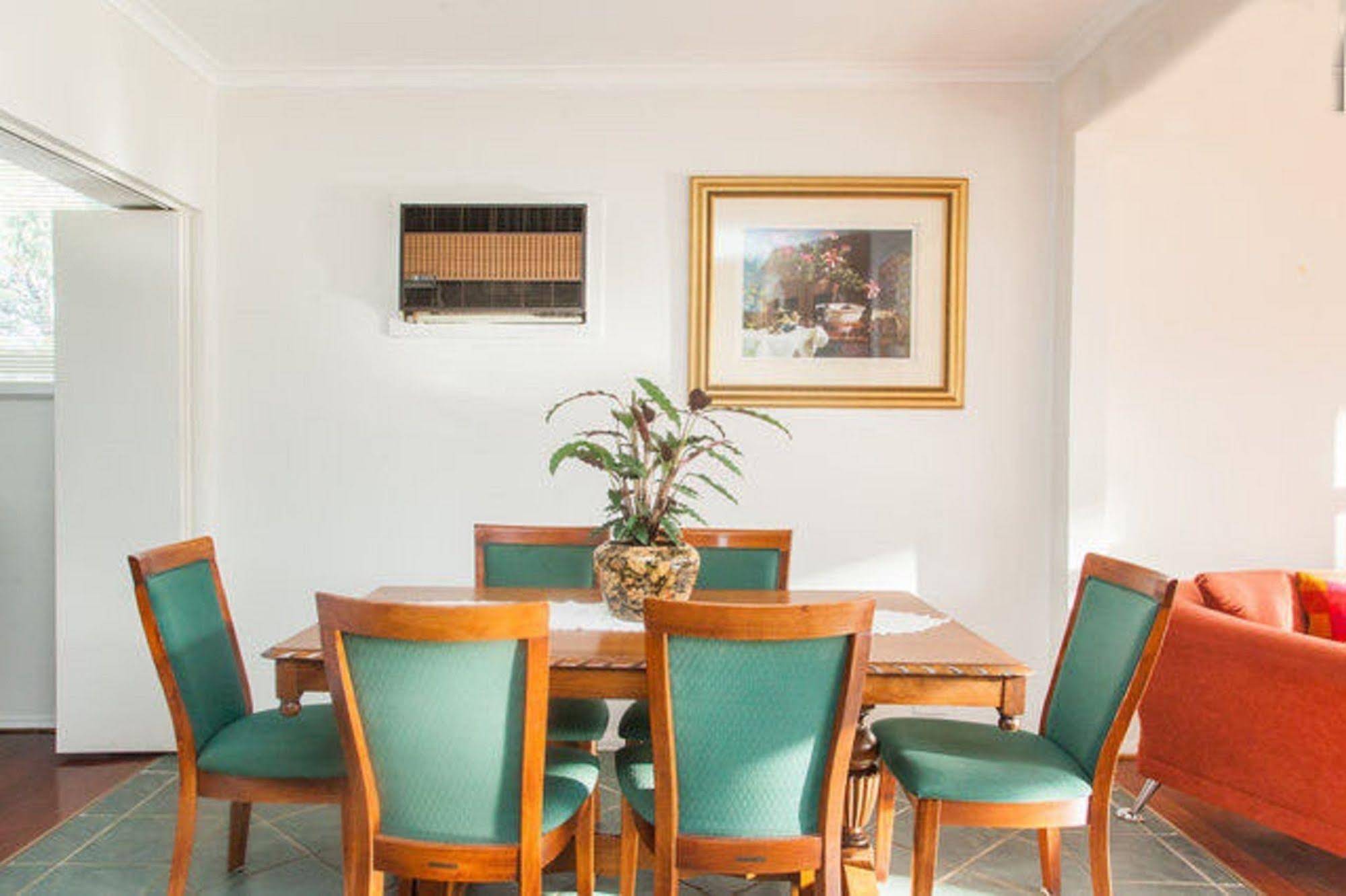 Eltham Retreat
