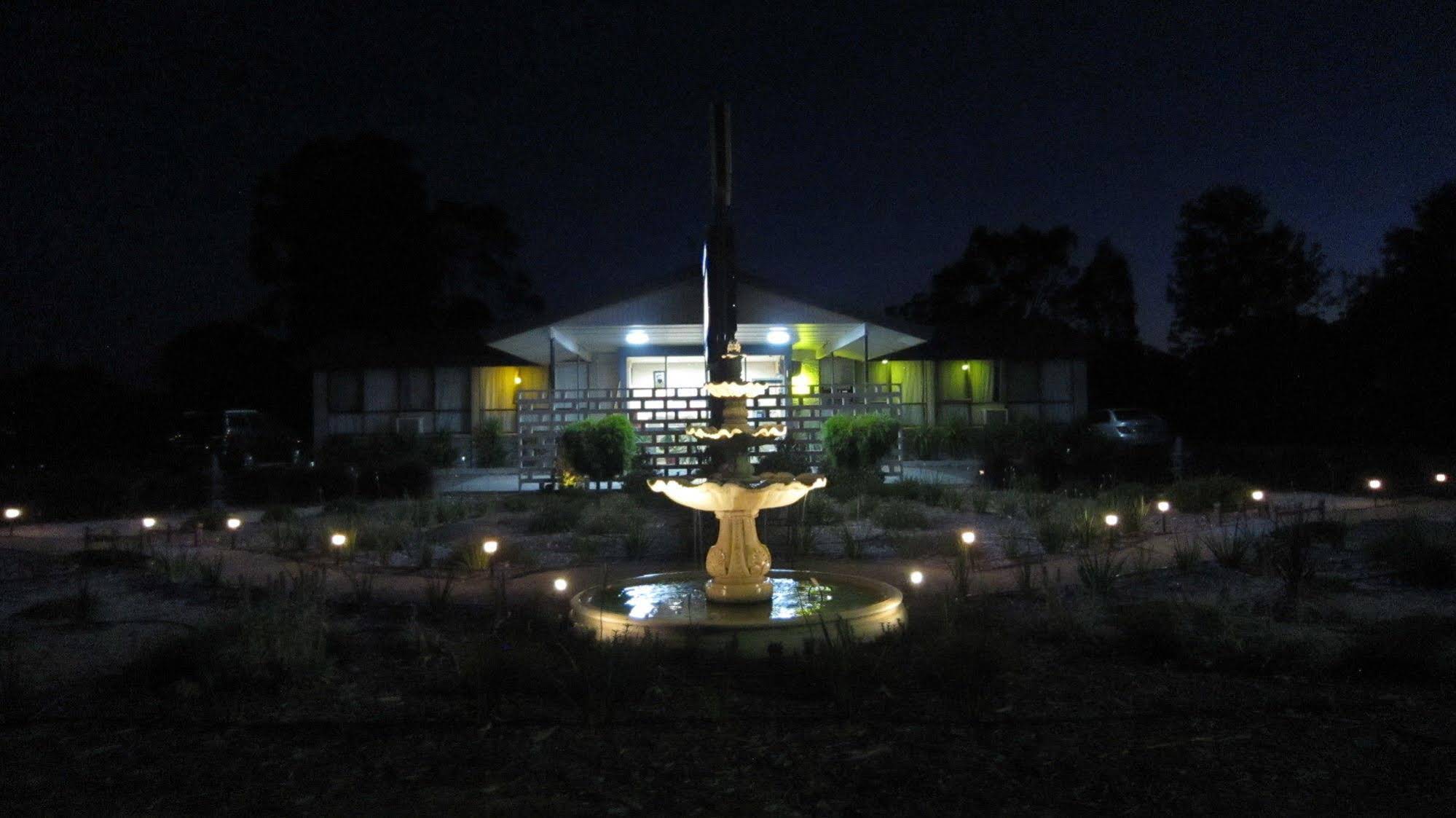Castle Creek Motel