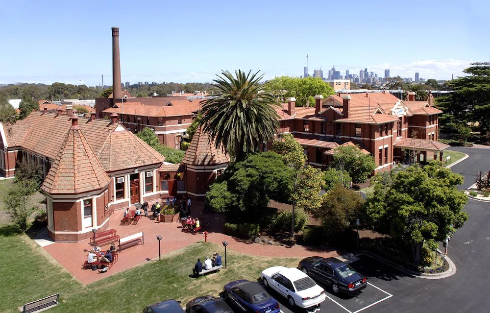 Yarra House