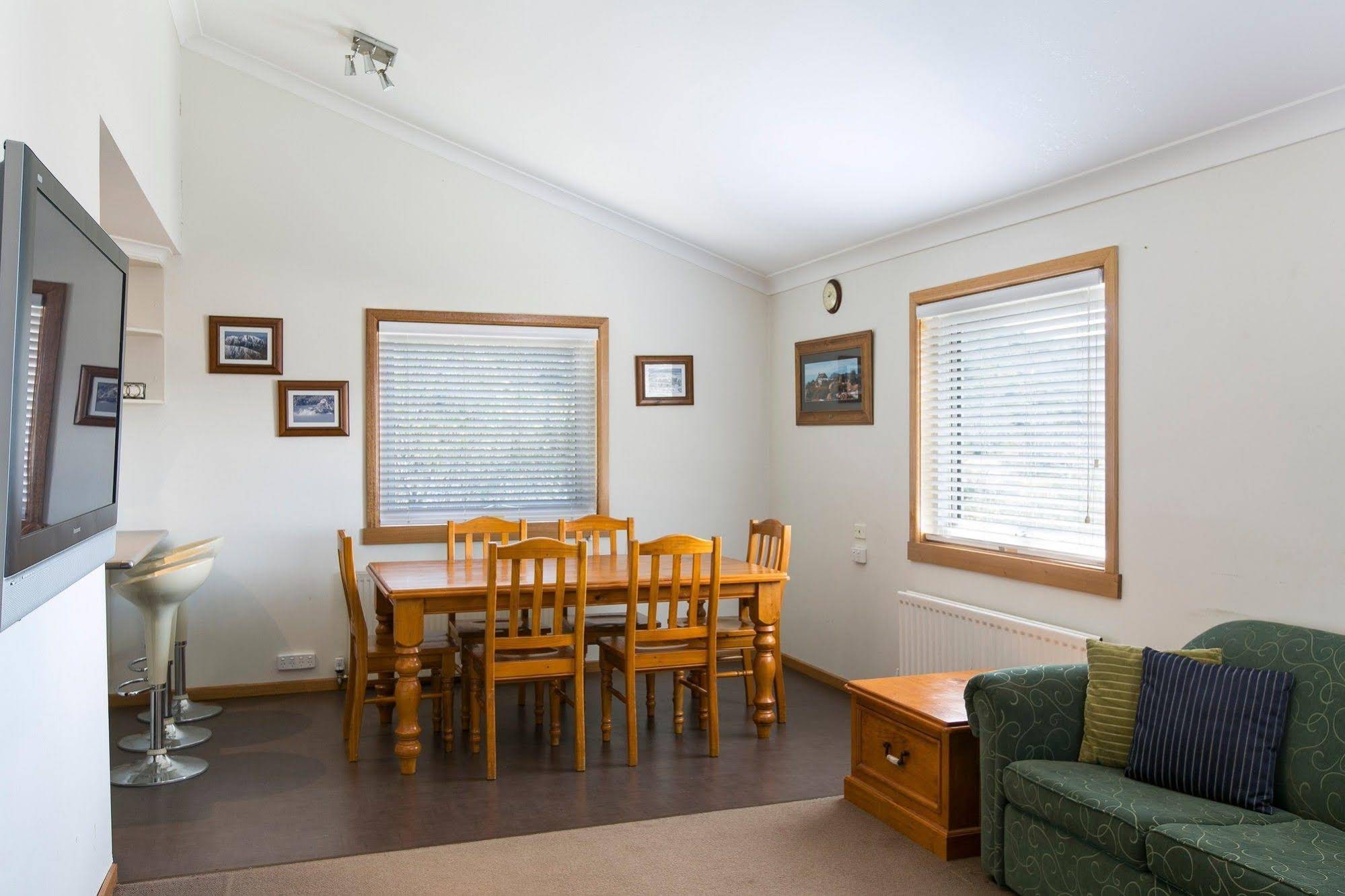 Cooroona Alpine Lodge