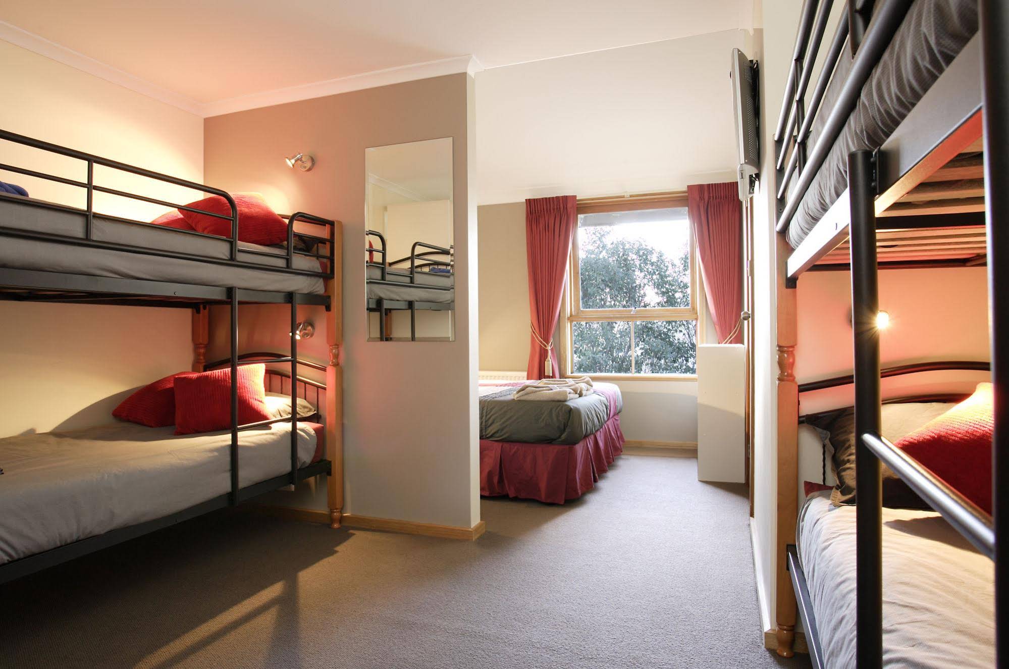 Cooroona Alpine Lodge