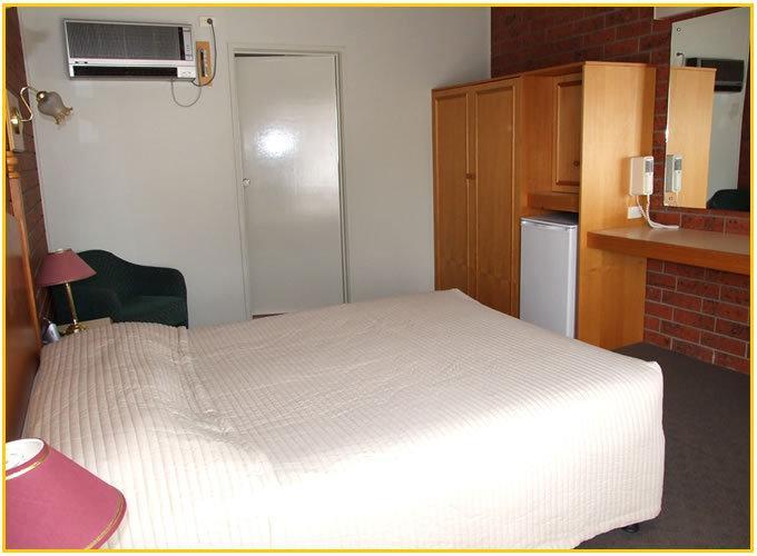 Abbotswood Motor Inn