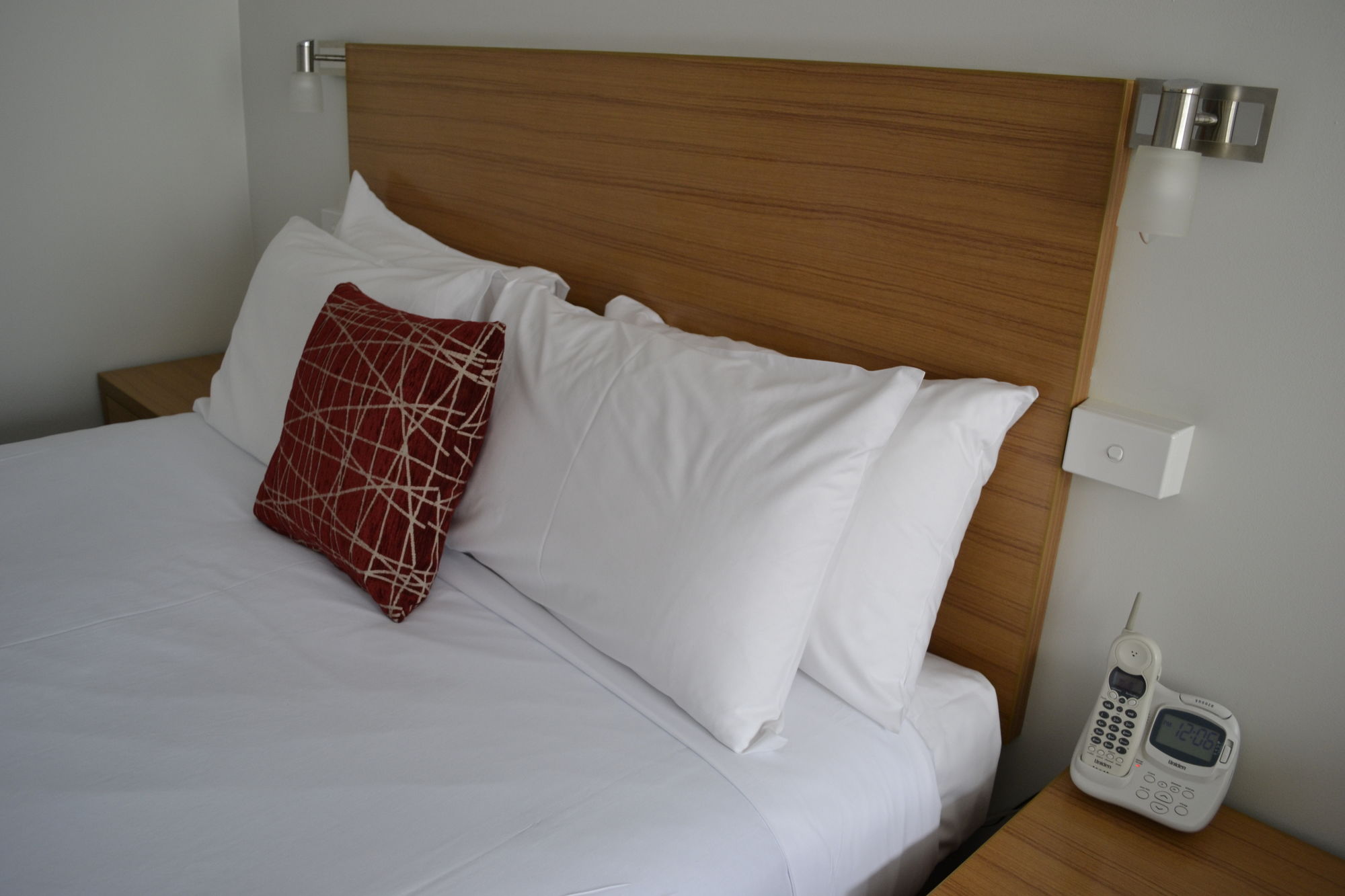 Admiralty Inn