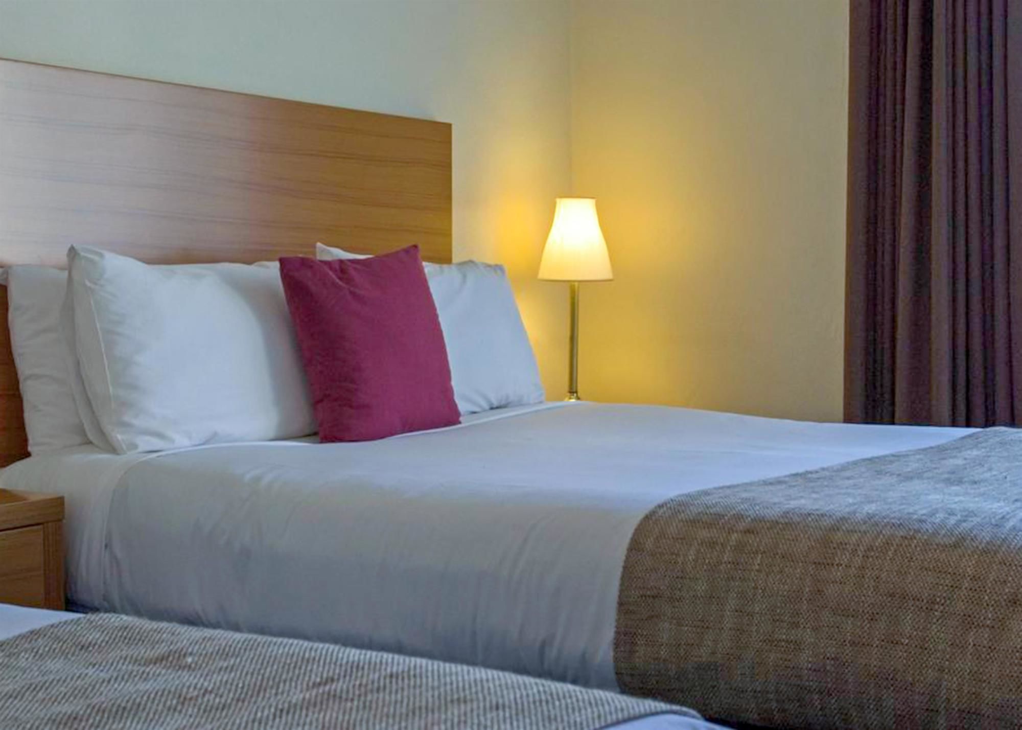 Admiralty Inn