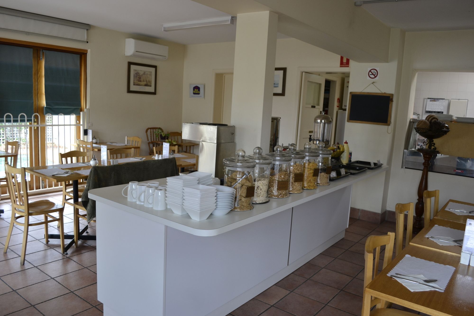 Admiralty Inn