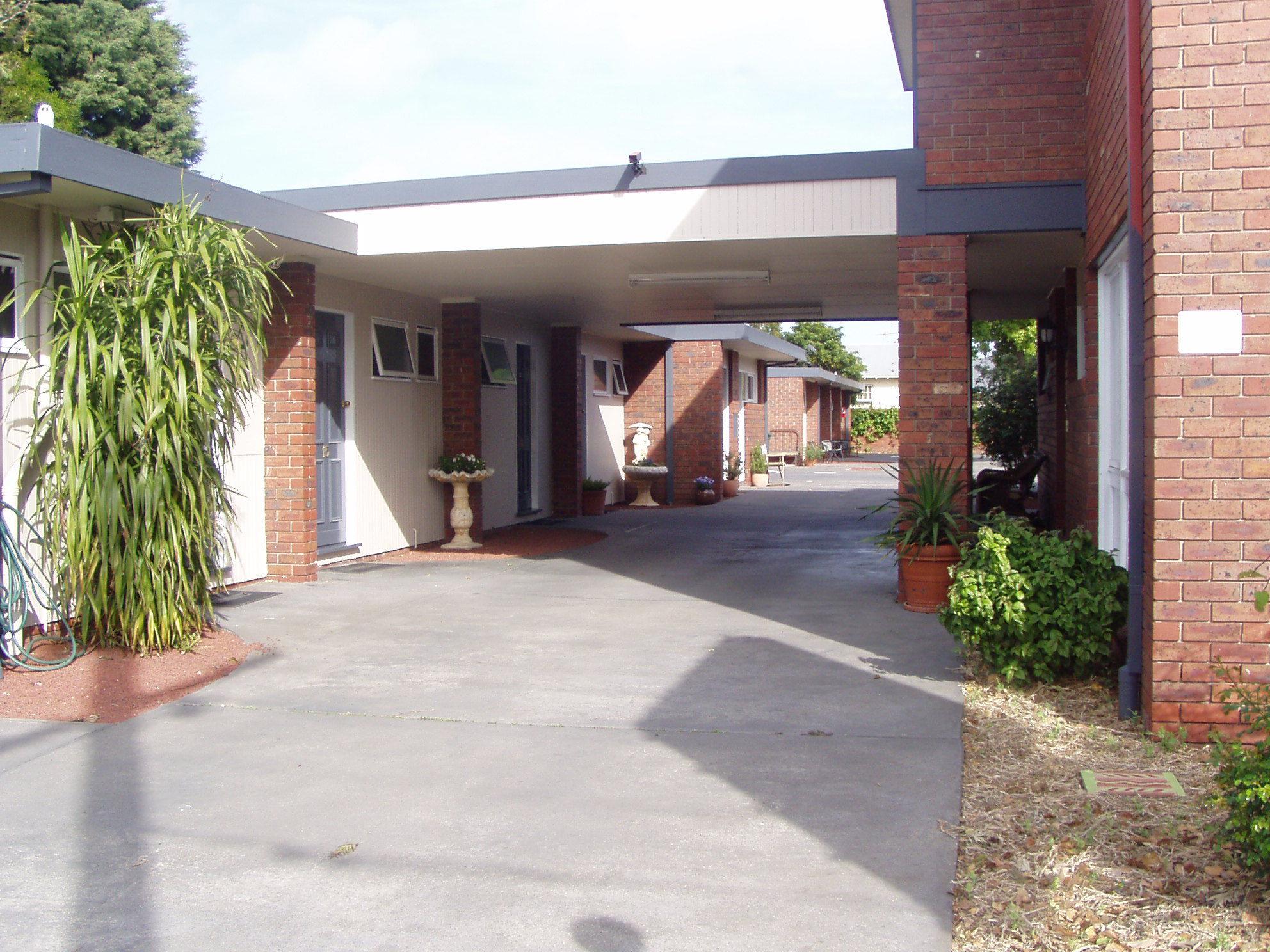 Kardinia Park Motel