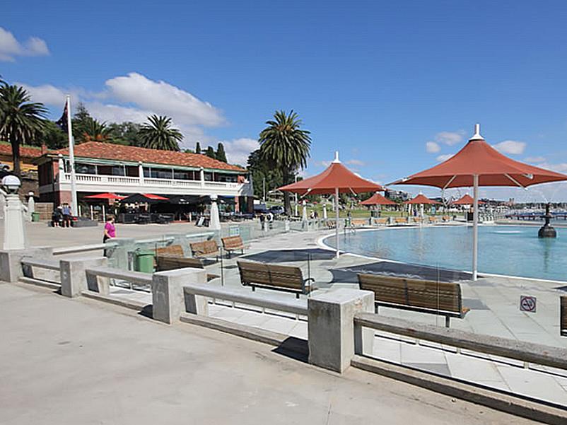 Kardinia Park Motel