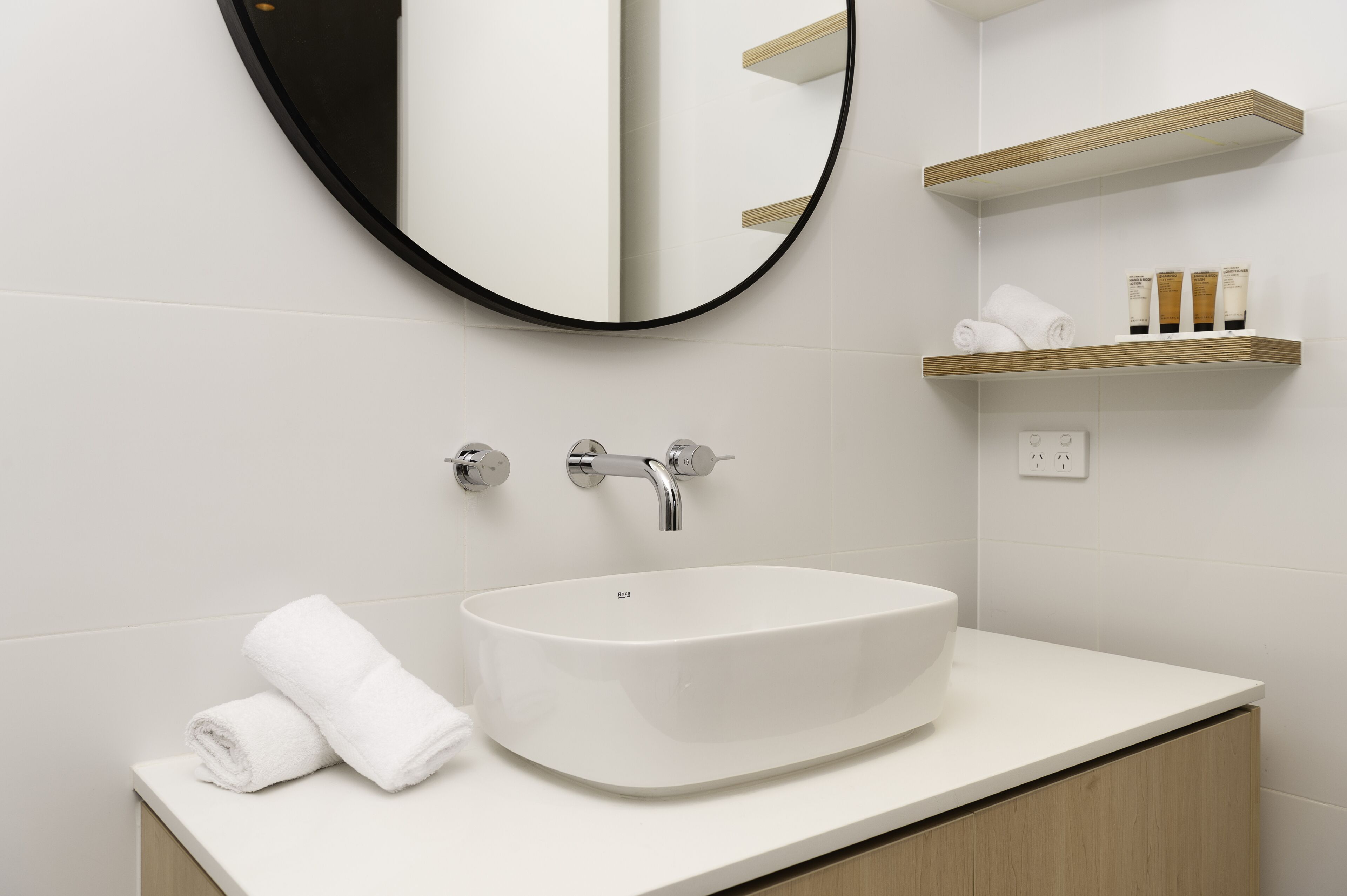 R Hotel Geelong