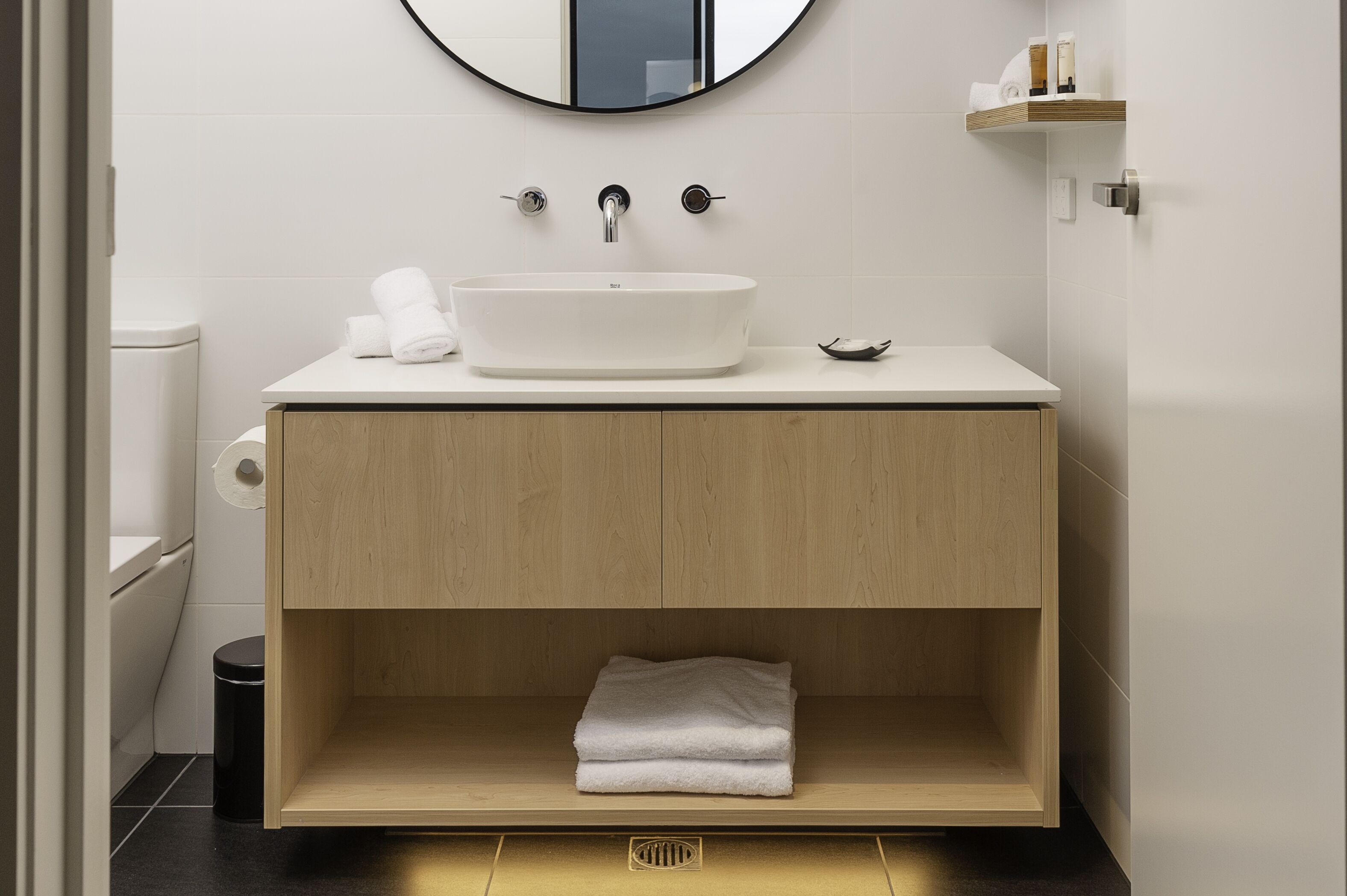 R Hotel Geelong