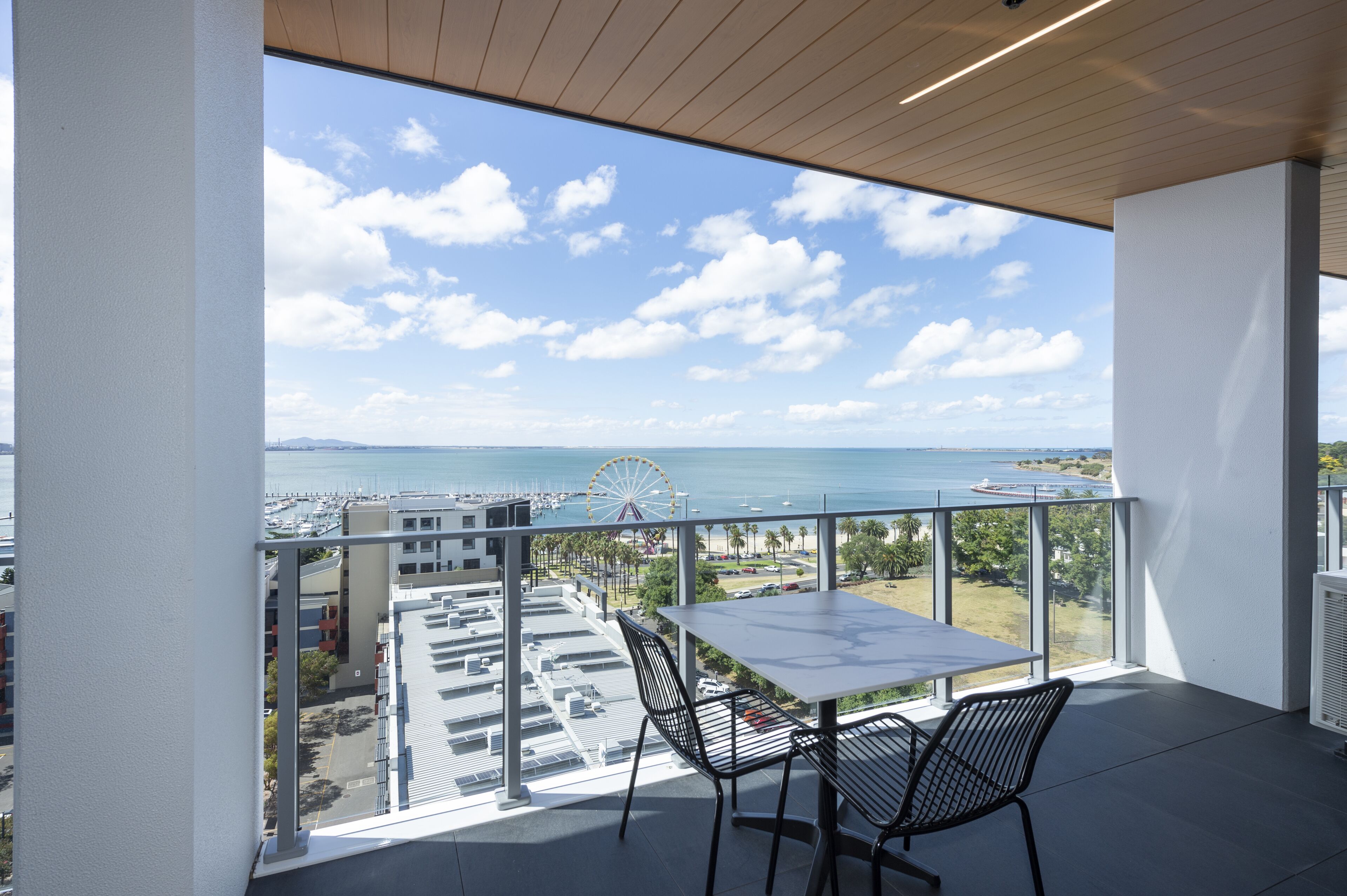 R Hotel Geelong