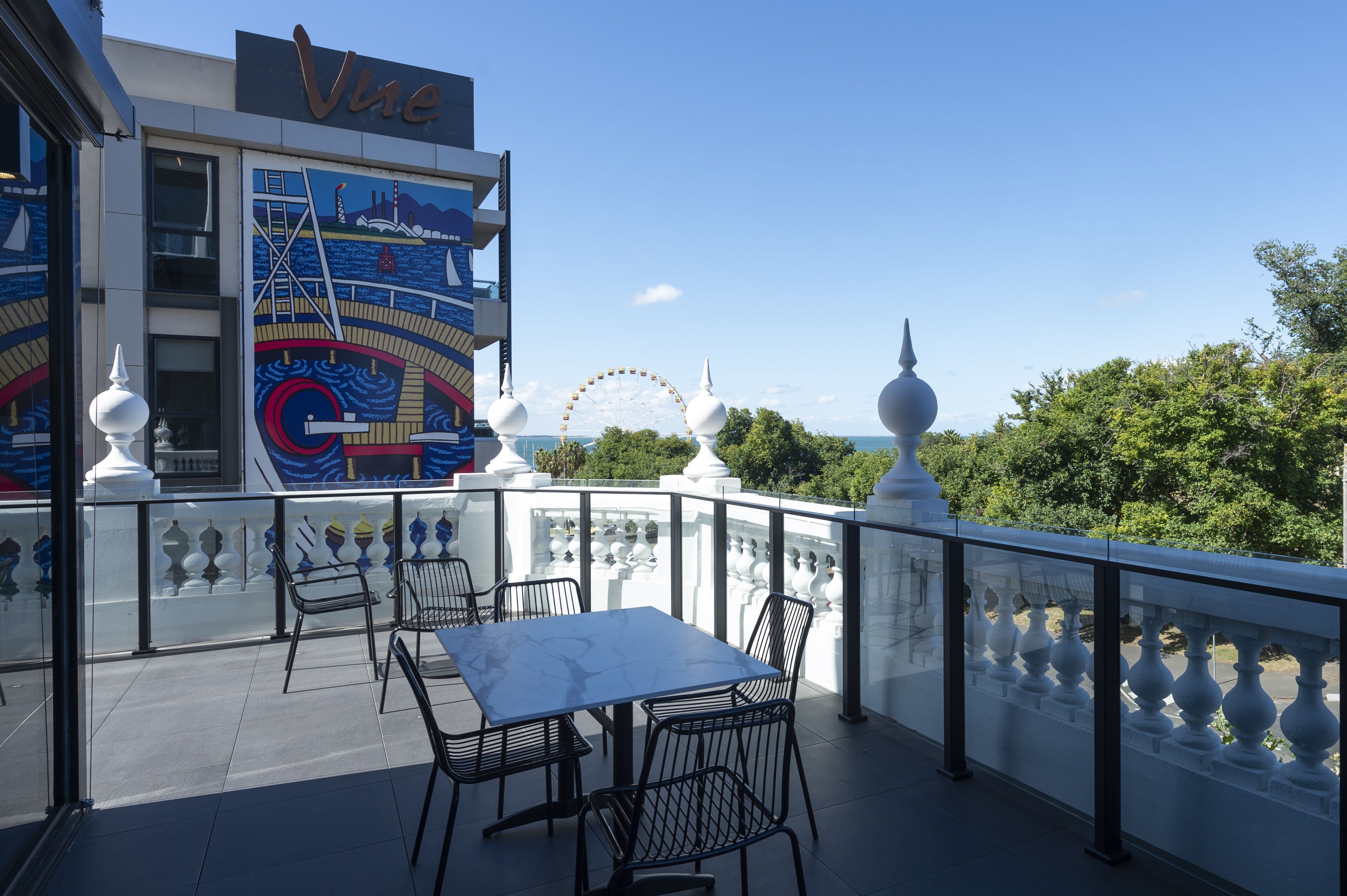 R Hotel Geelong