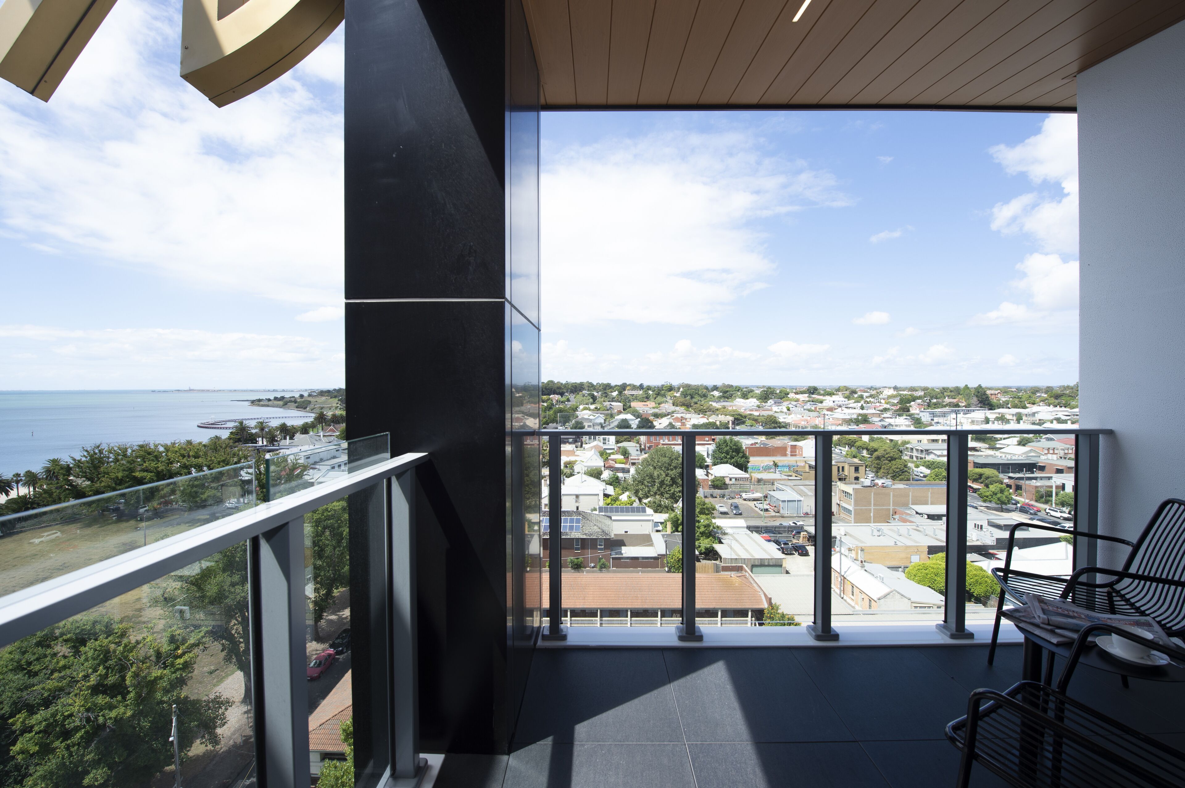 R Hotel Geelong