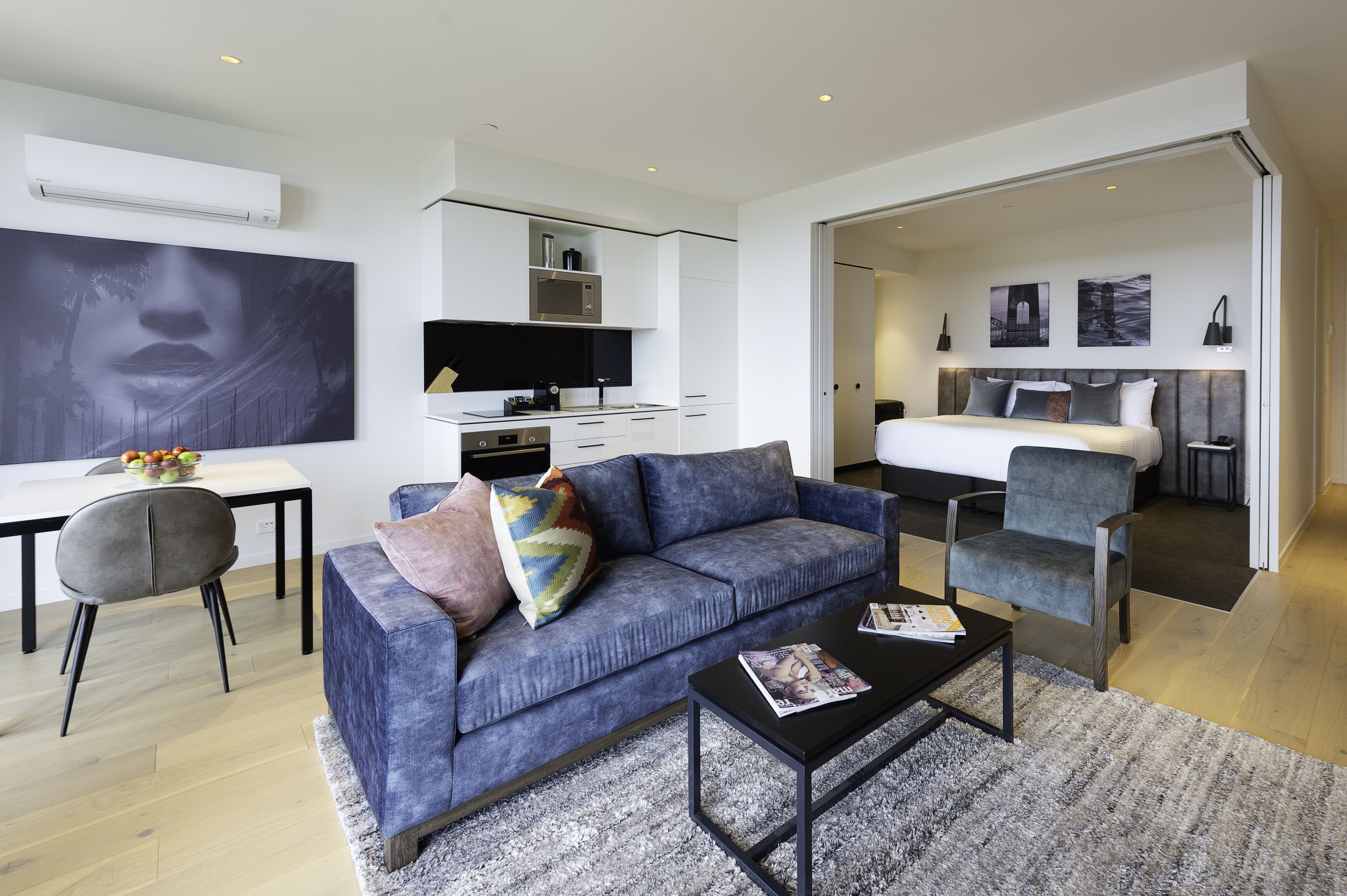 R Hotel Geelong