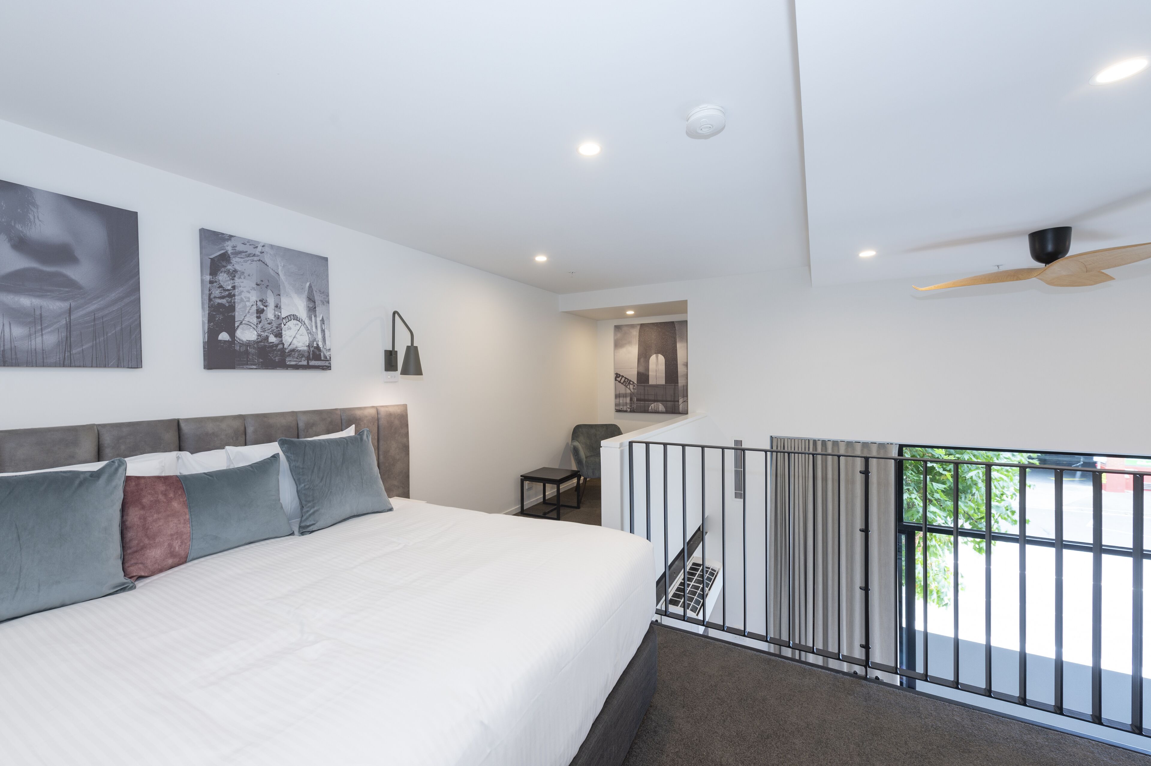 R Hotel Geelong