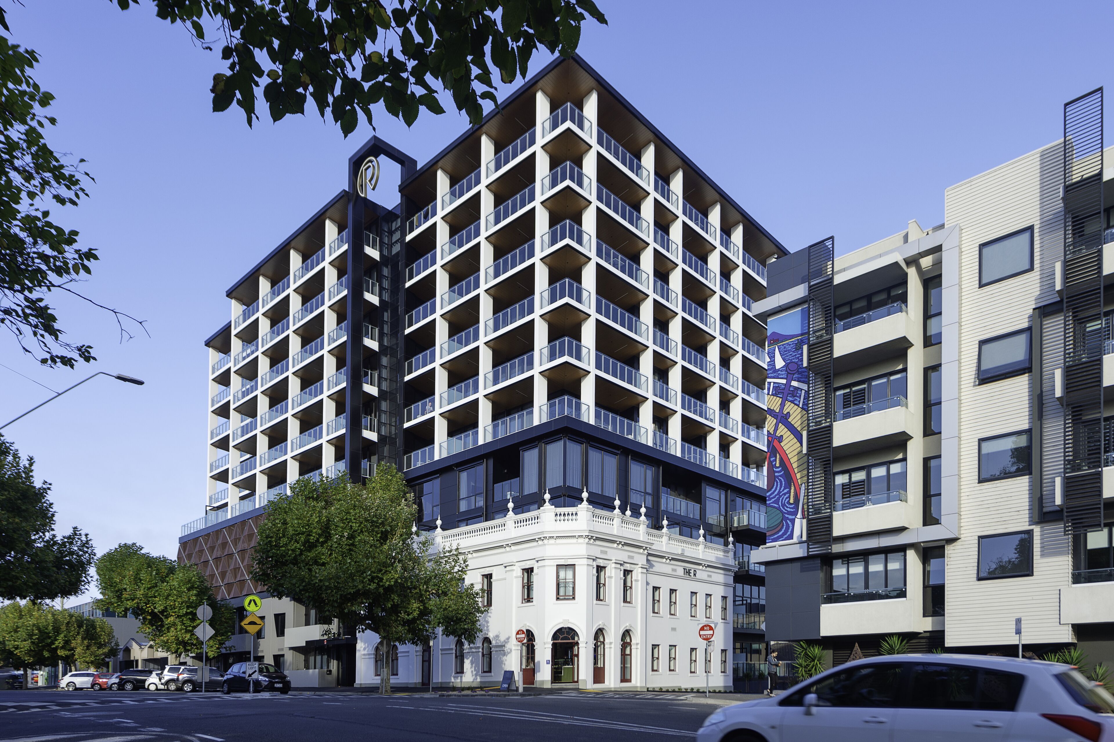 R Hotel Geelong