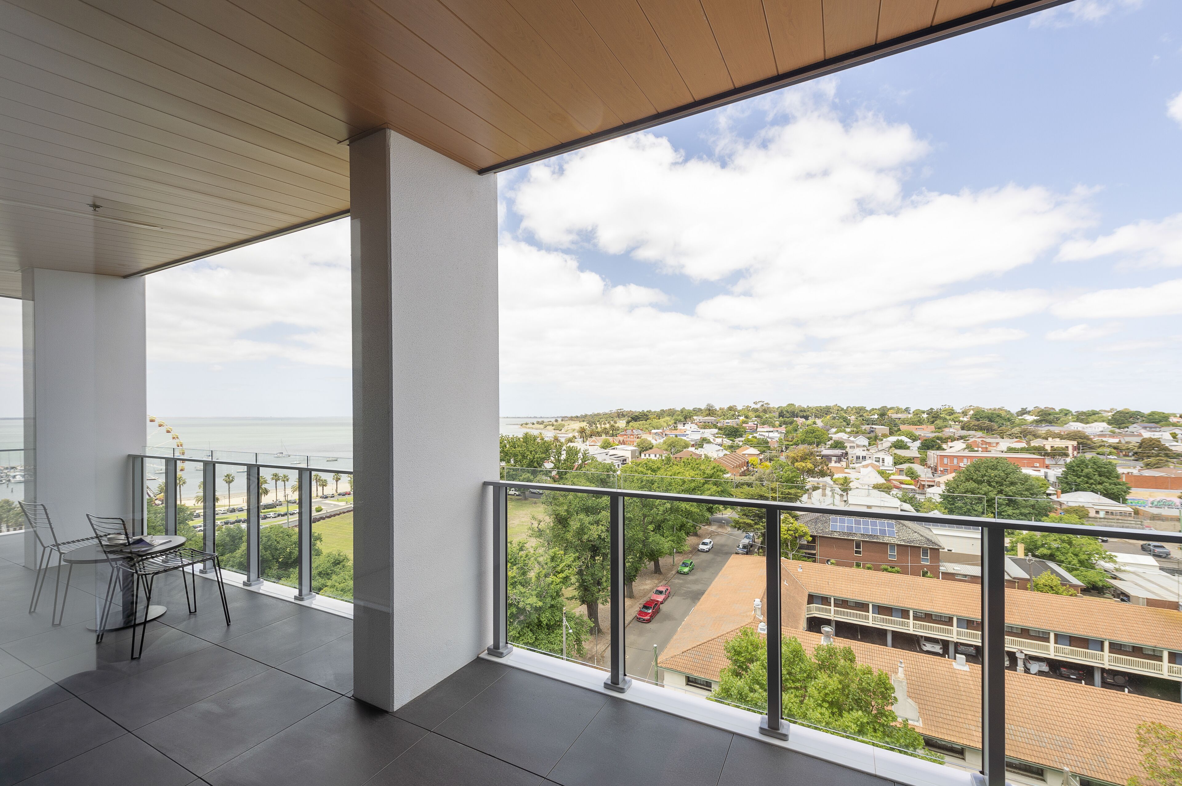 R Hotel Geelong