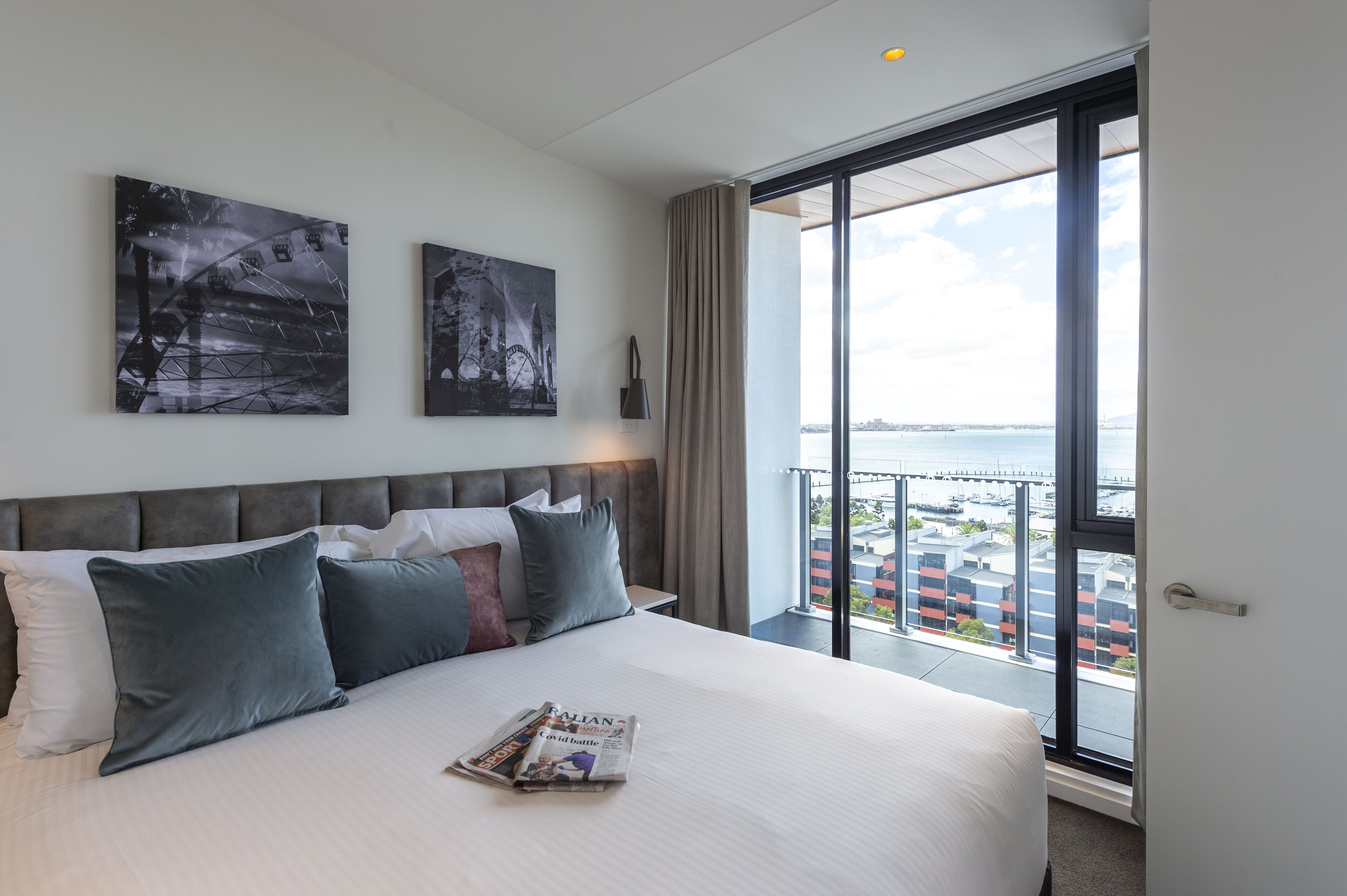 R Hotel Geelong