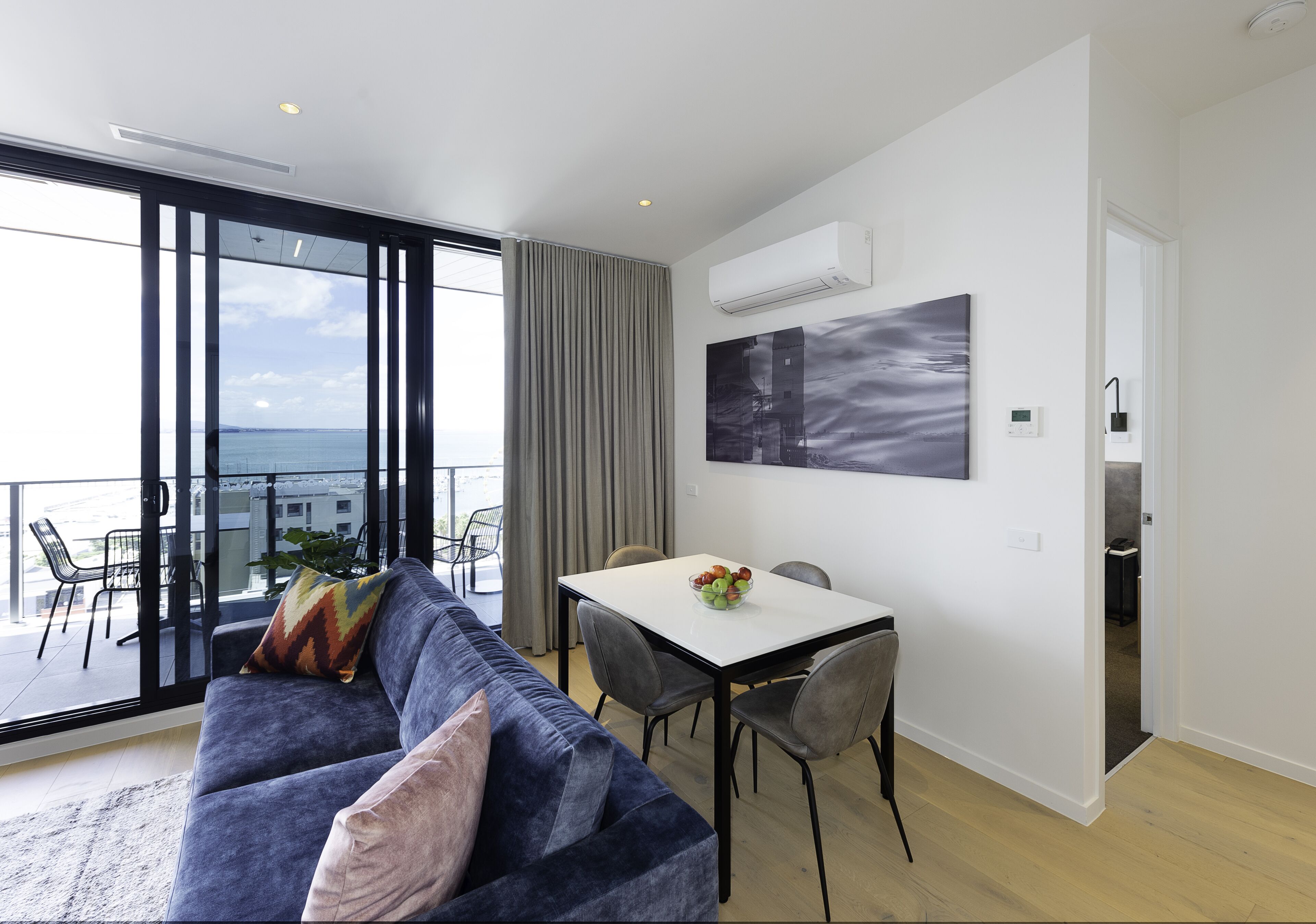 R Hotel Geelong