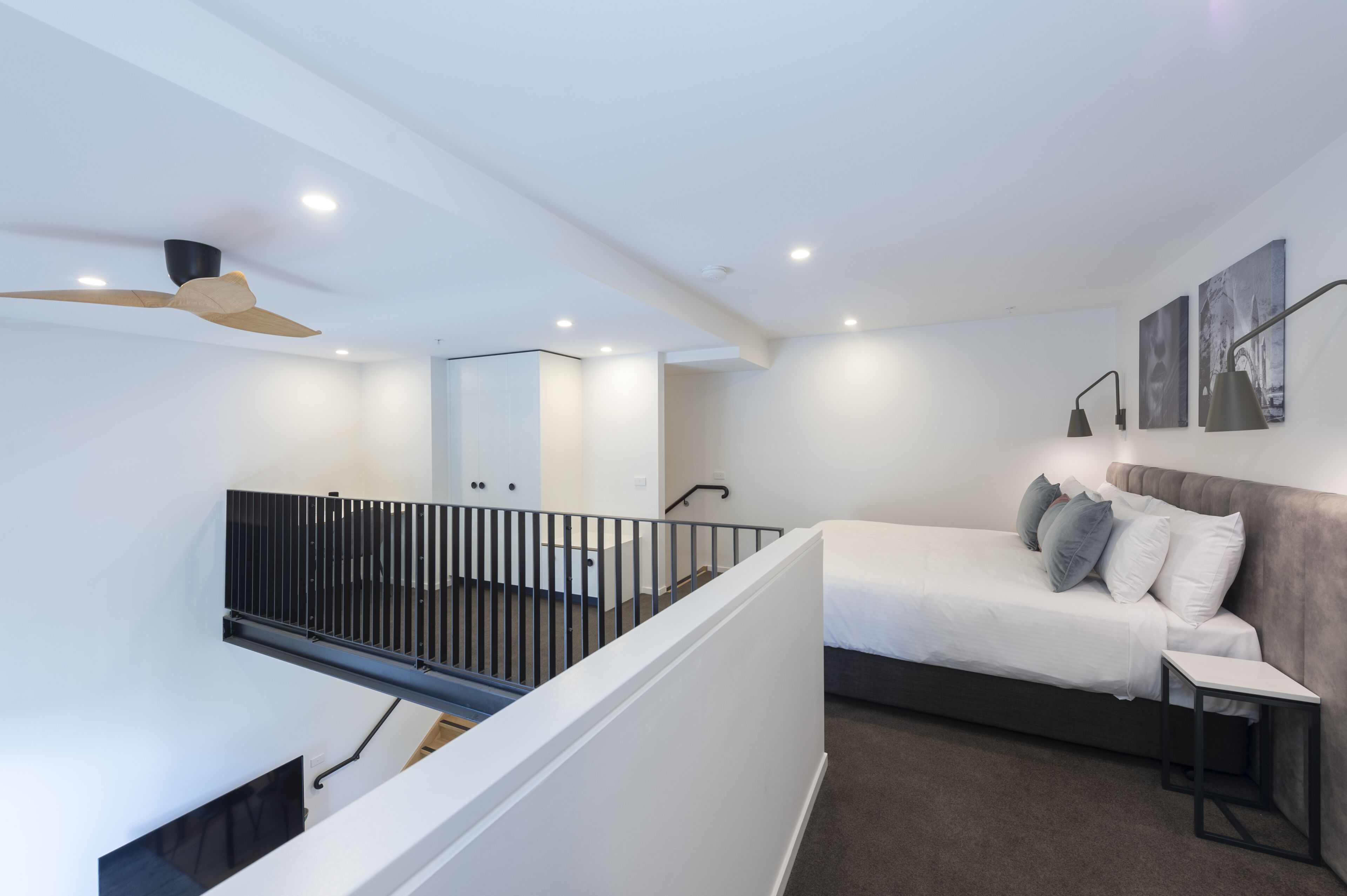 R Hotel Geelong