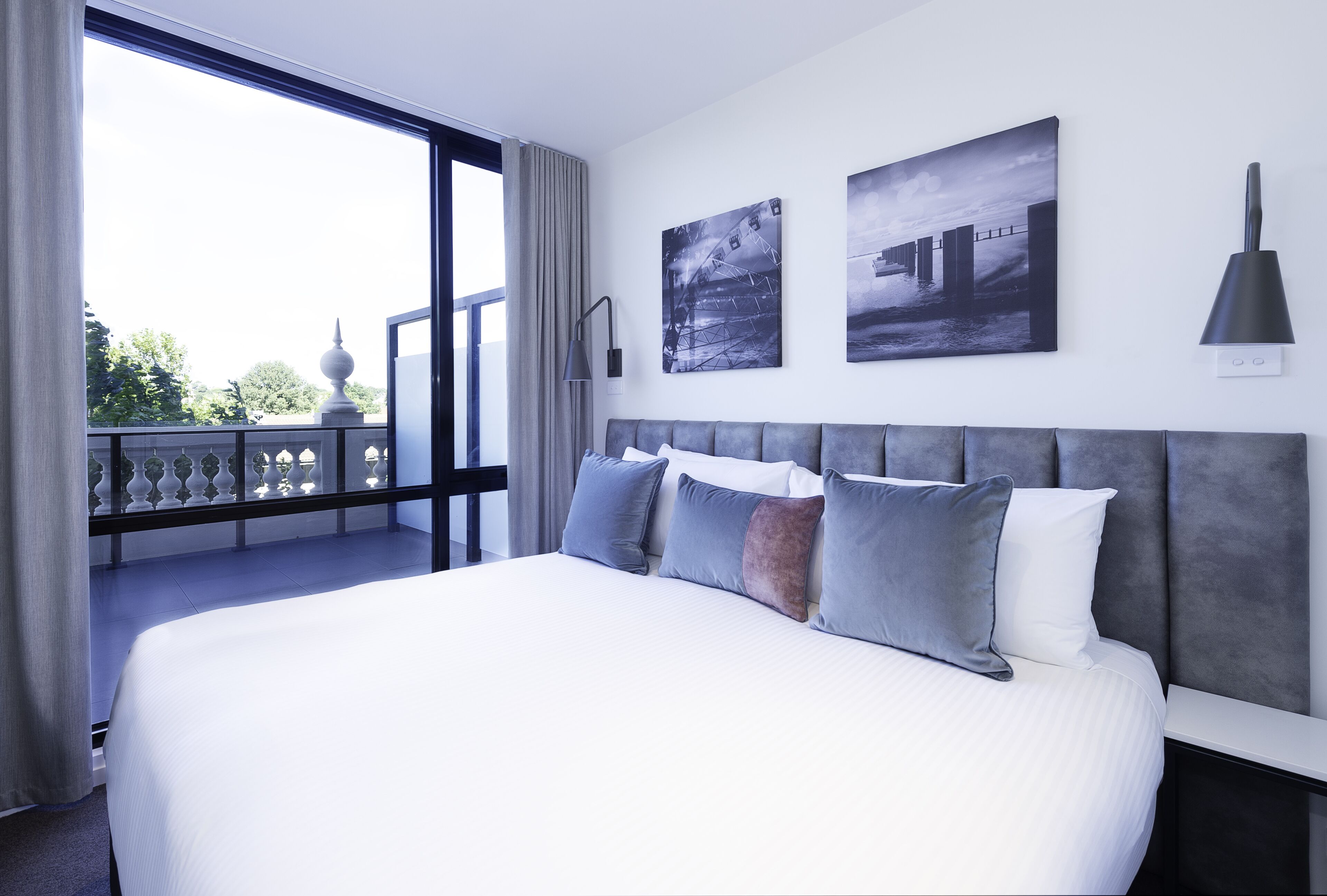 R Hotel Geelong