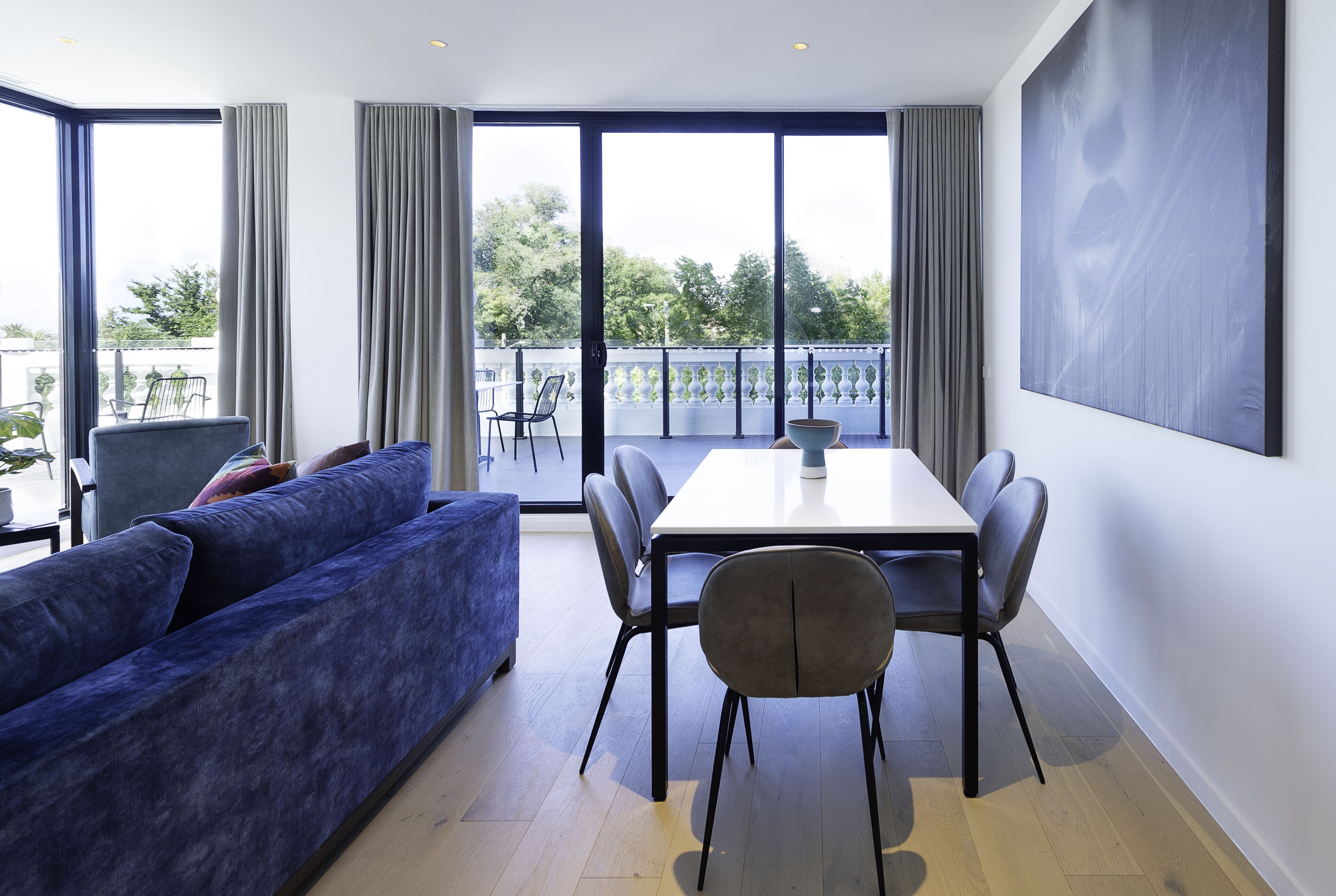R Hotel Geelong