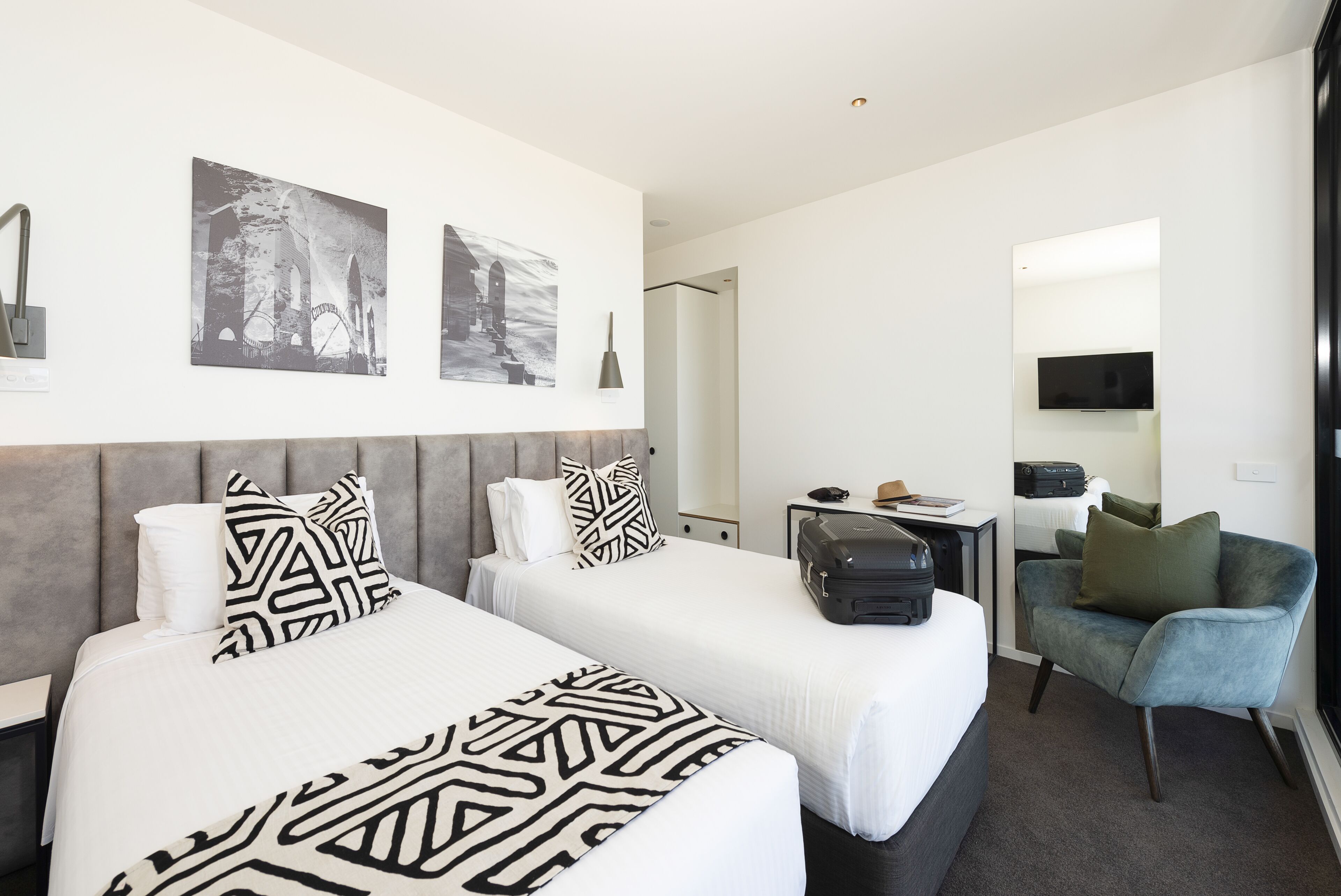 R Hotel Geelong