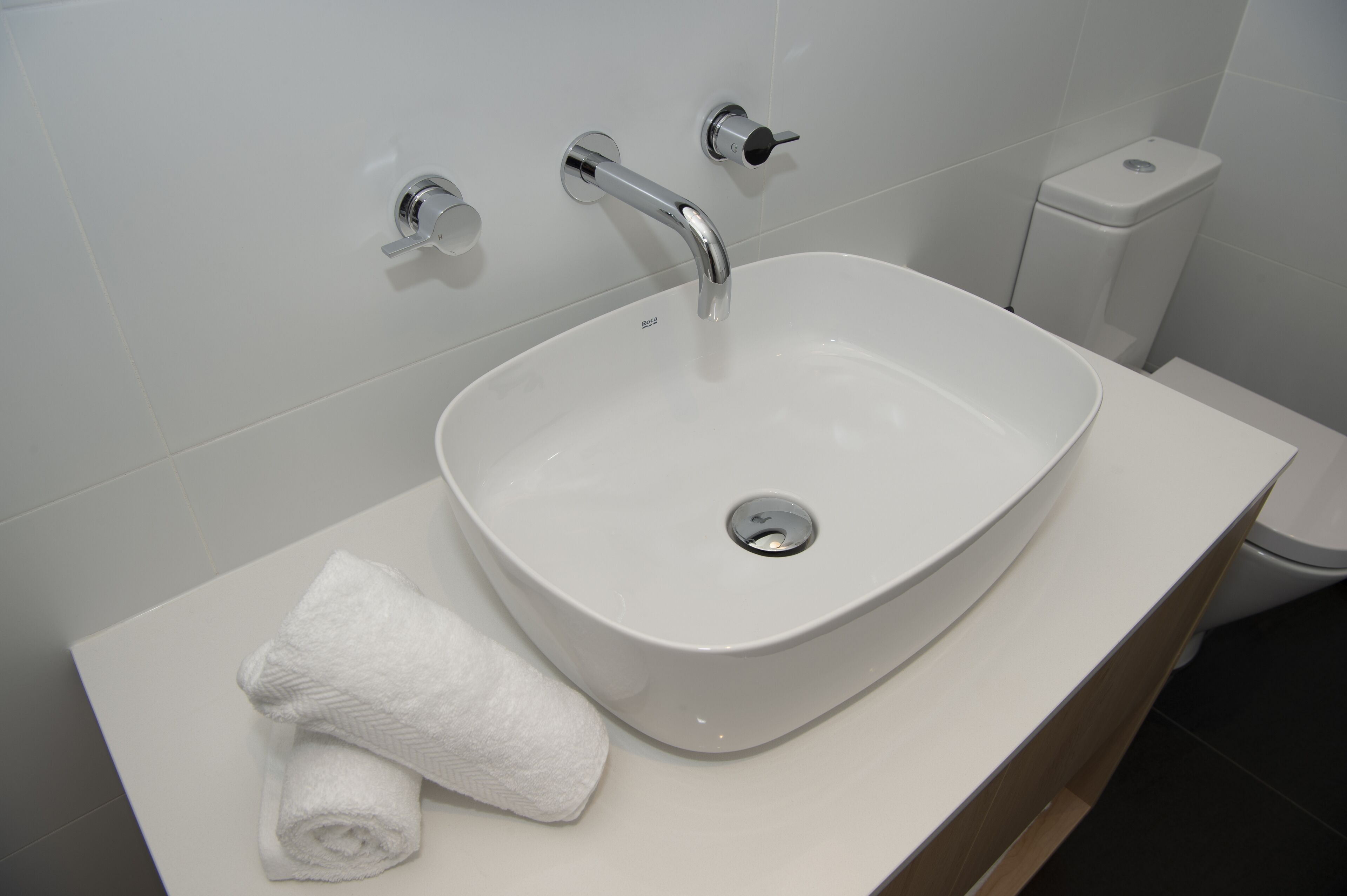 R Hotel Geelong