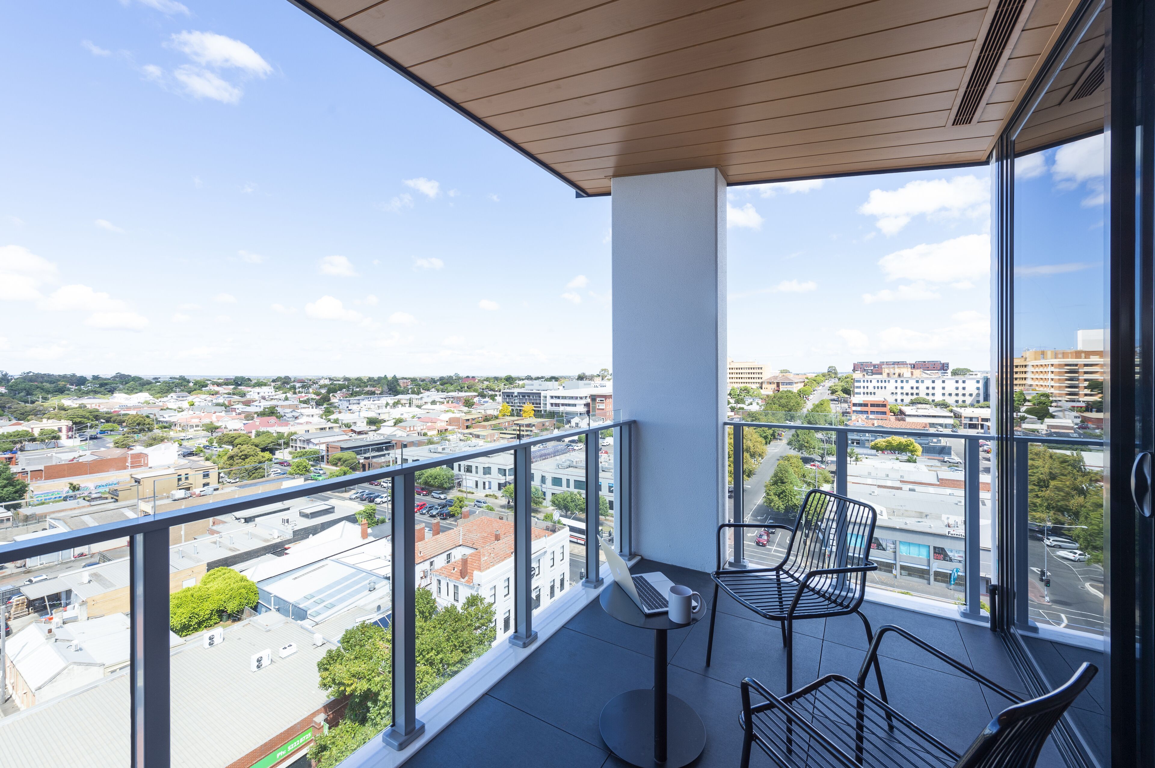 R Hotel Geelong