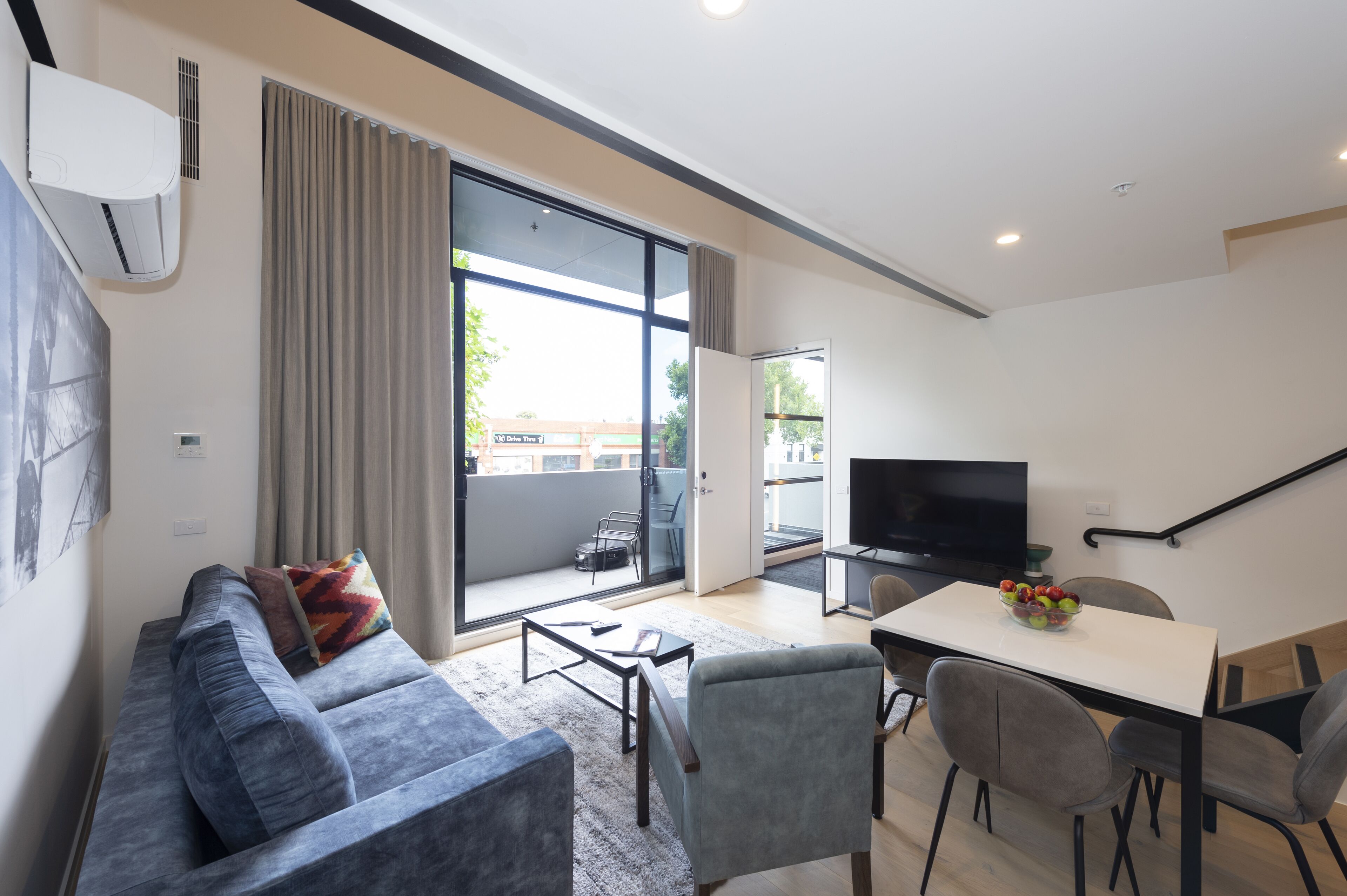 R Hotel Geelong