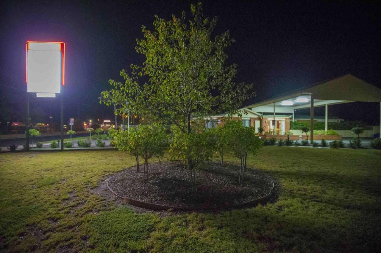 Rose Garden Motel