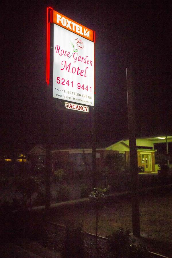 Rose Garden Motel